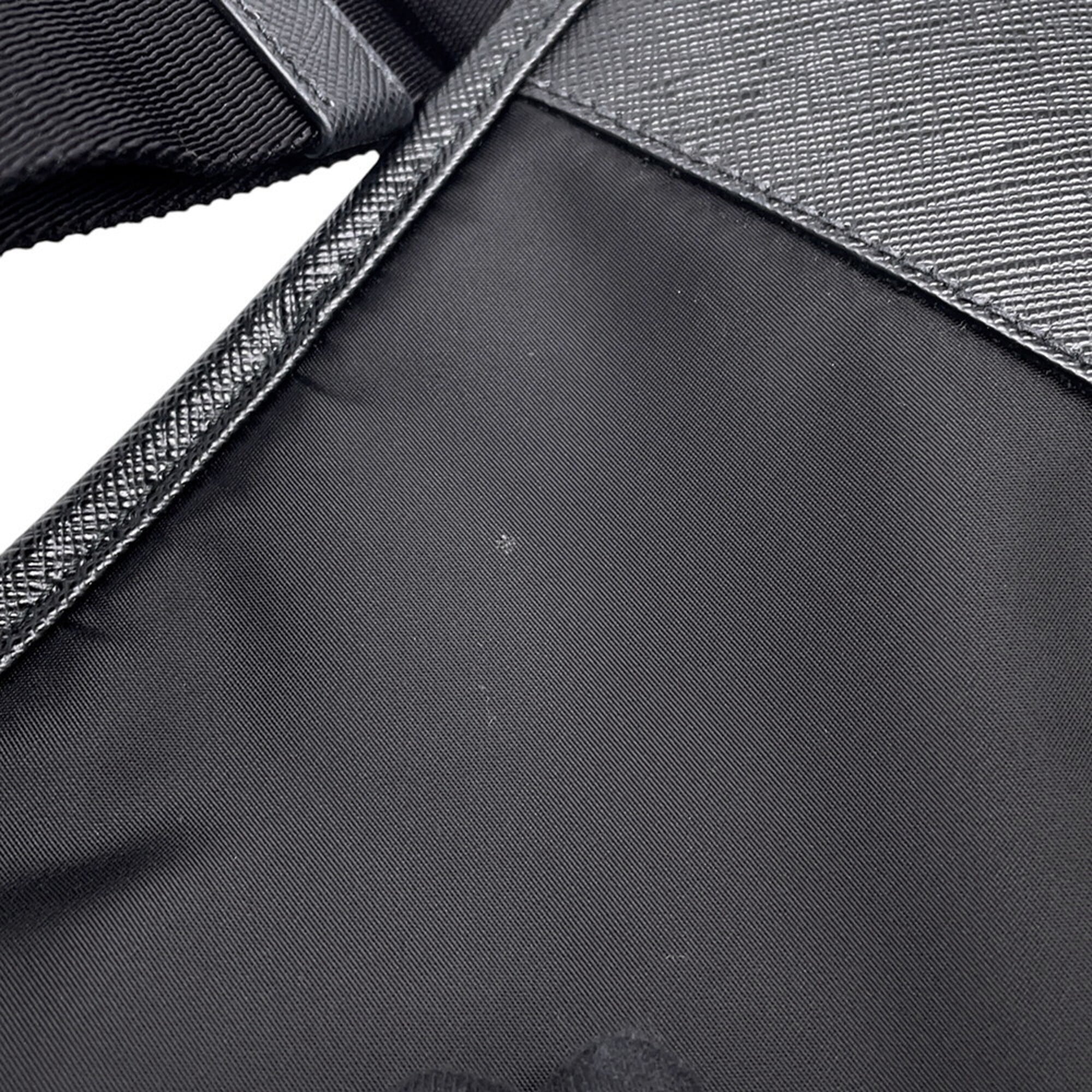 Prada Black Nylon Handbag Messenger Bag Shoulder Bag (Pre-Owned)