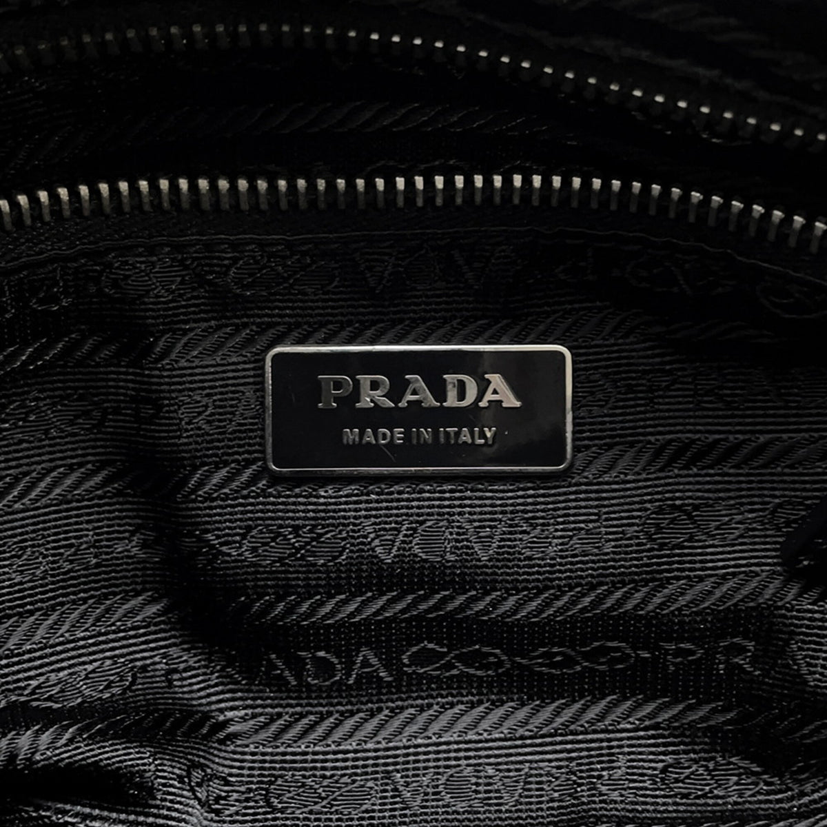 Prada Black Leather Handbag Shoulder Bag (Pre-Owned)