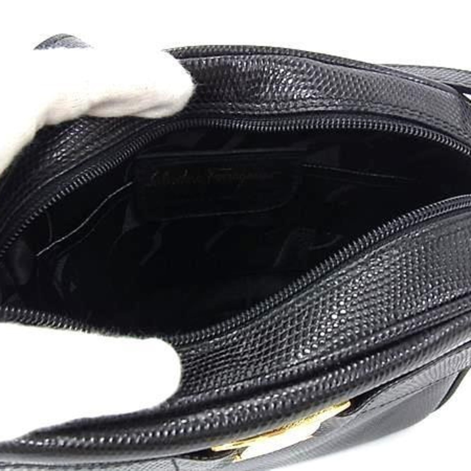 Salvatore Ferragamo Black Pochette Shoulder Bag (Pre-Owned)