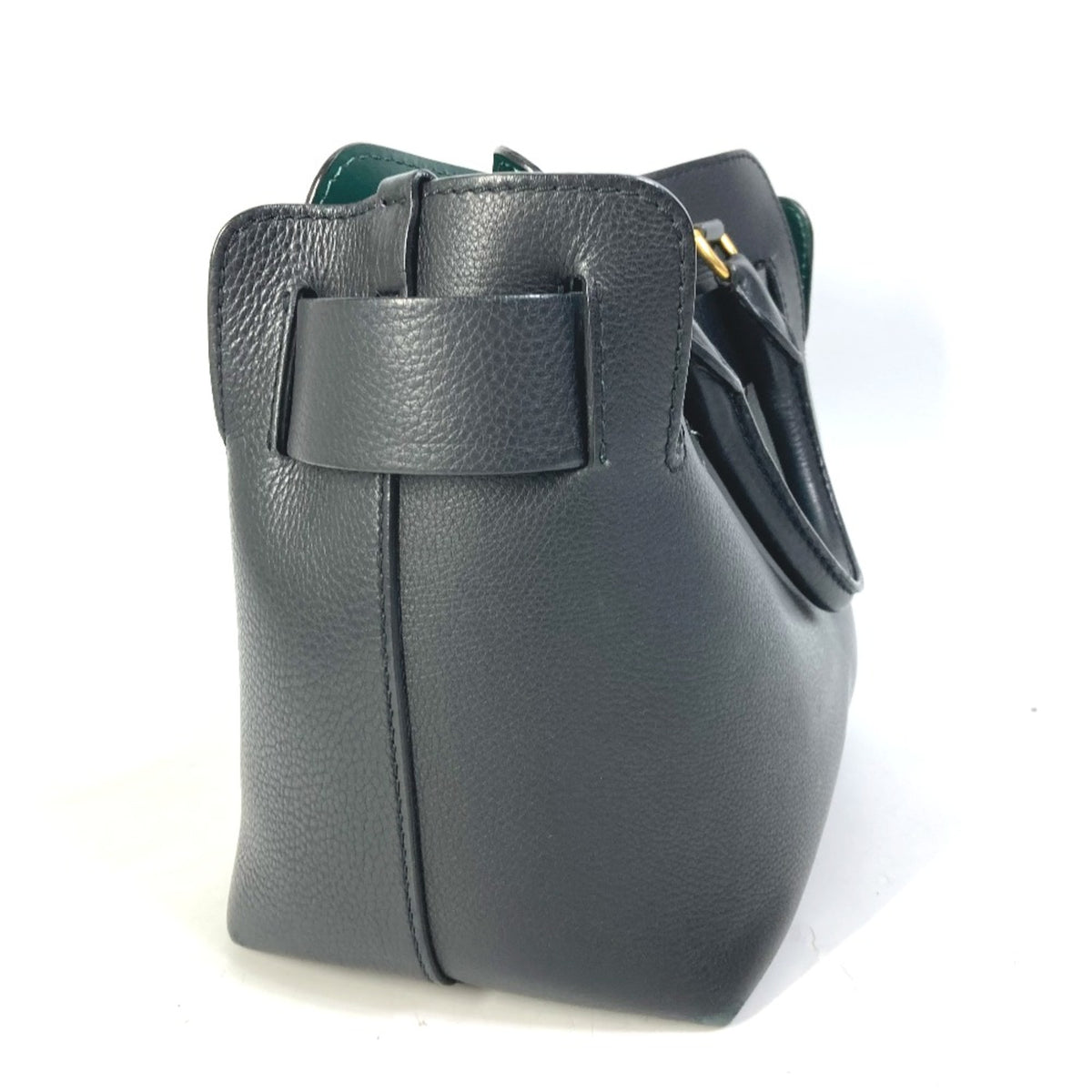 Burberry Black Leather Shoulder Bag (Pre-Owned)
