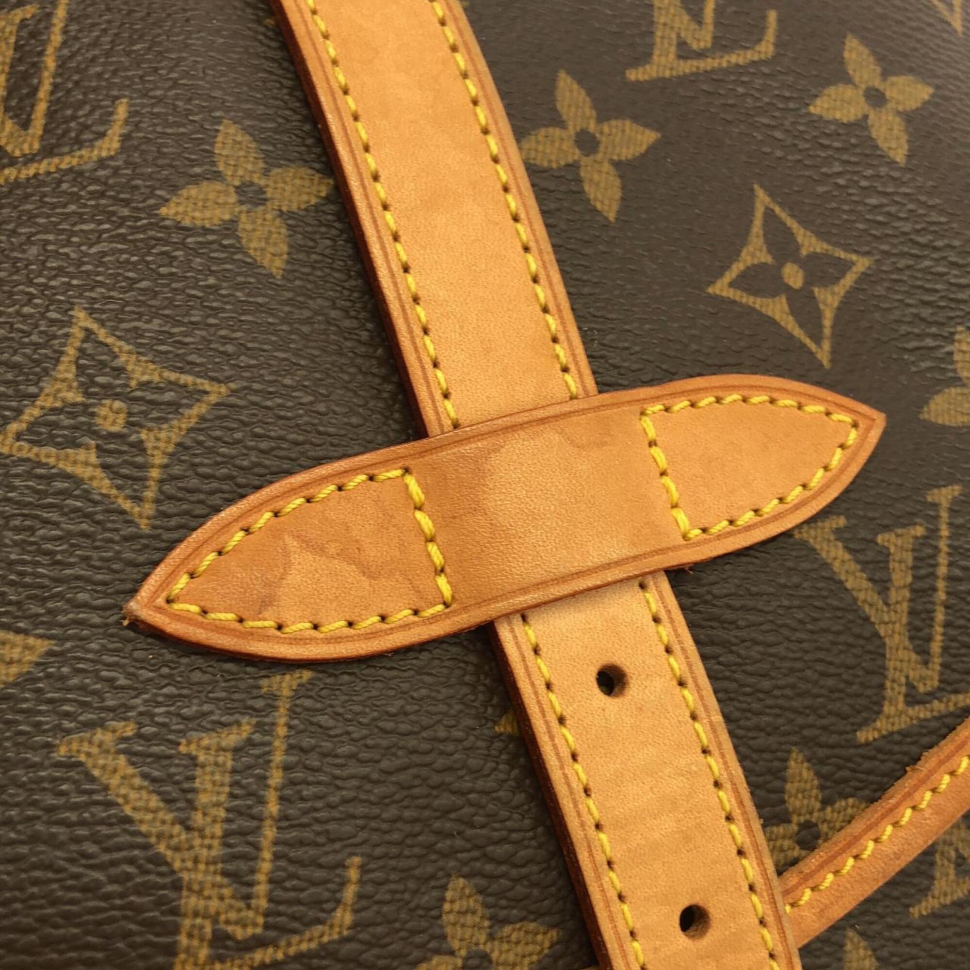 Louis Vuitton Marron Coated Canvas Shoulder Bag (Pre-Owned)