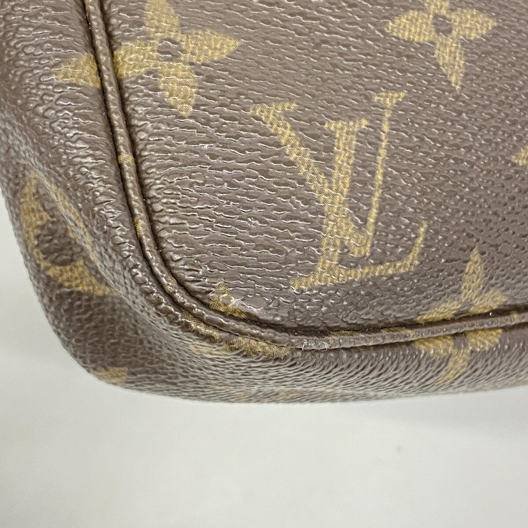 Louis Vuitton Brown Pouch (Pre-Owned)