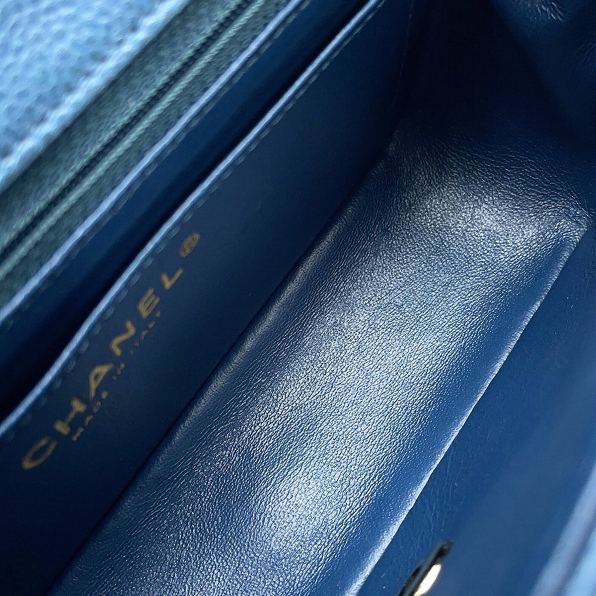 Chanel Metallic Blue Grained Calfskin Handbag Shoulder Bag (Pre-Owned)
