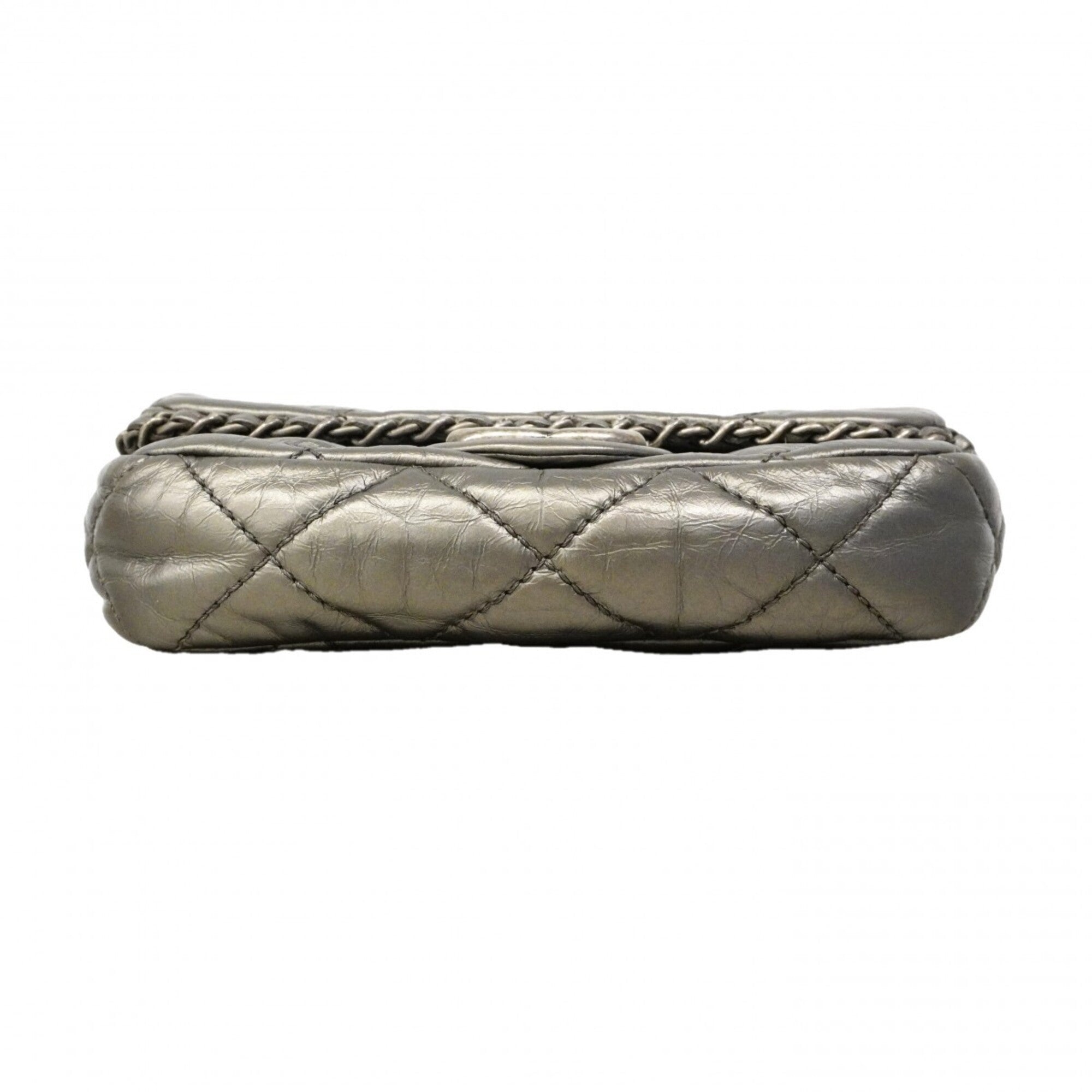 Chanel Silver Leather Shoulder Bag (Pre-Owned)