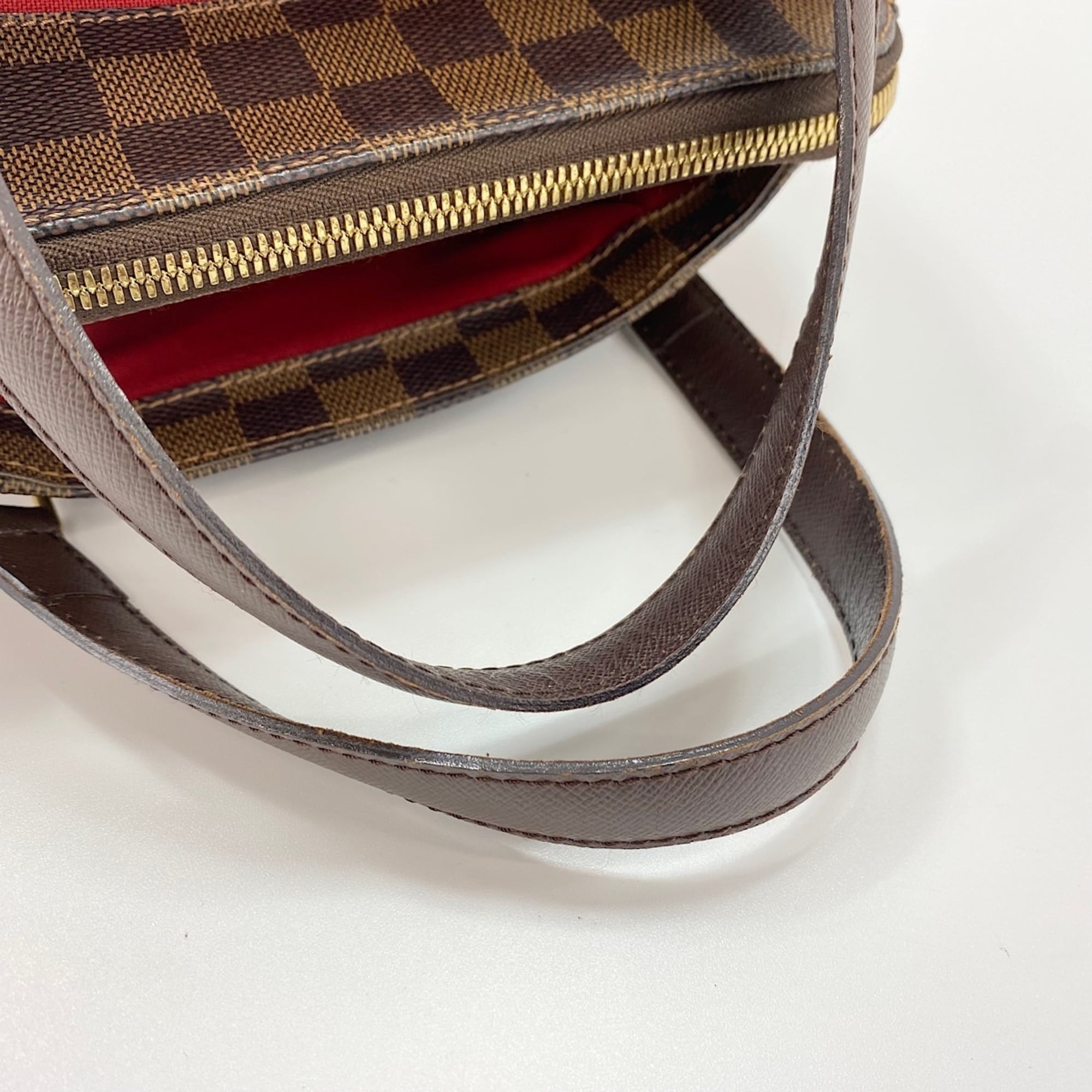 Louis Vuitton Brown Handbag (Pre-Owned)