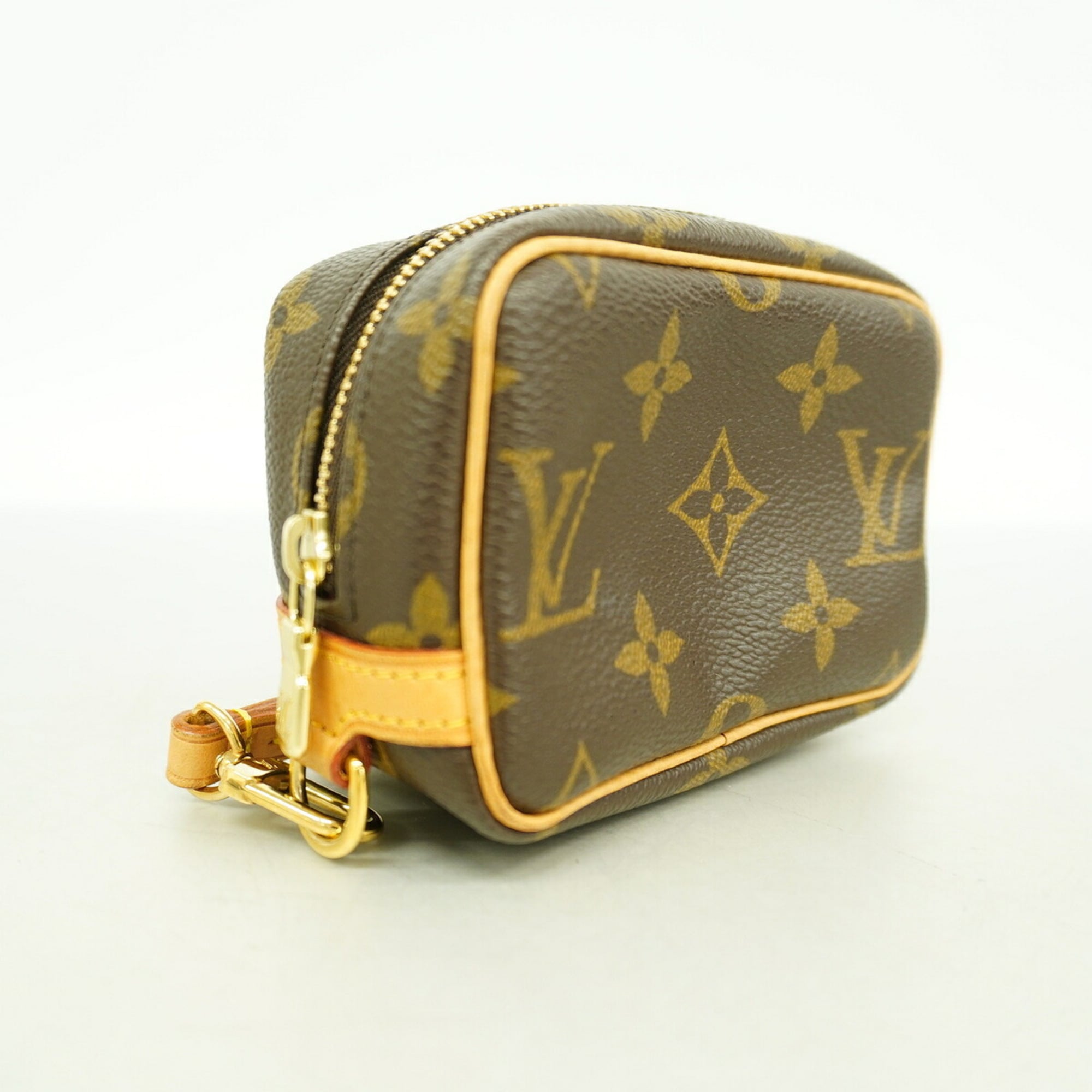 Louis Vuitton Brown Pouch (Pre-Owned)