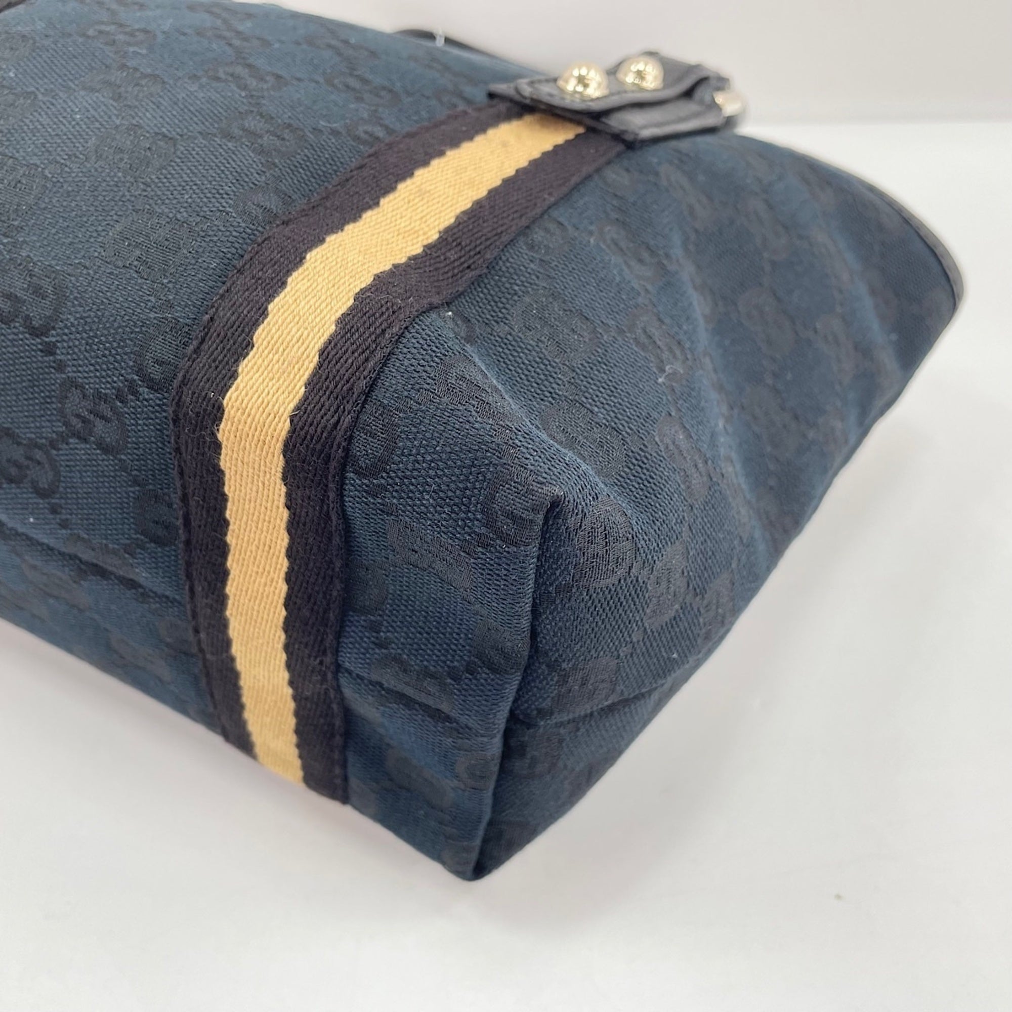 Gucci Sherry Line Black Handbag (Pre-Owned)