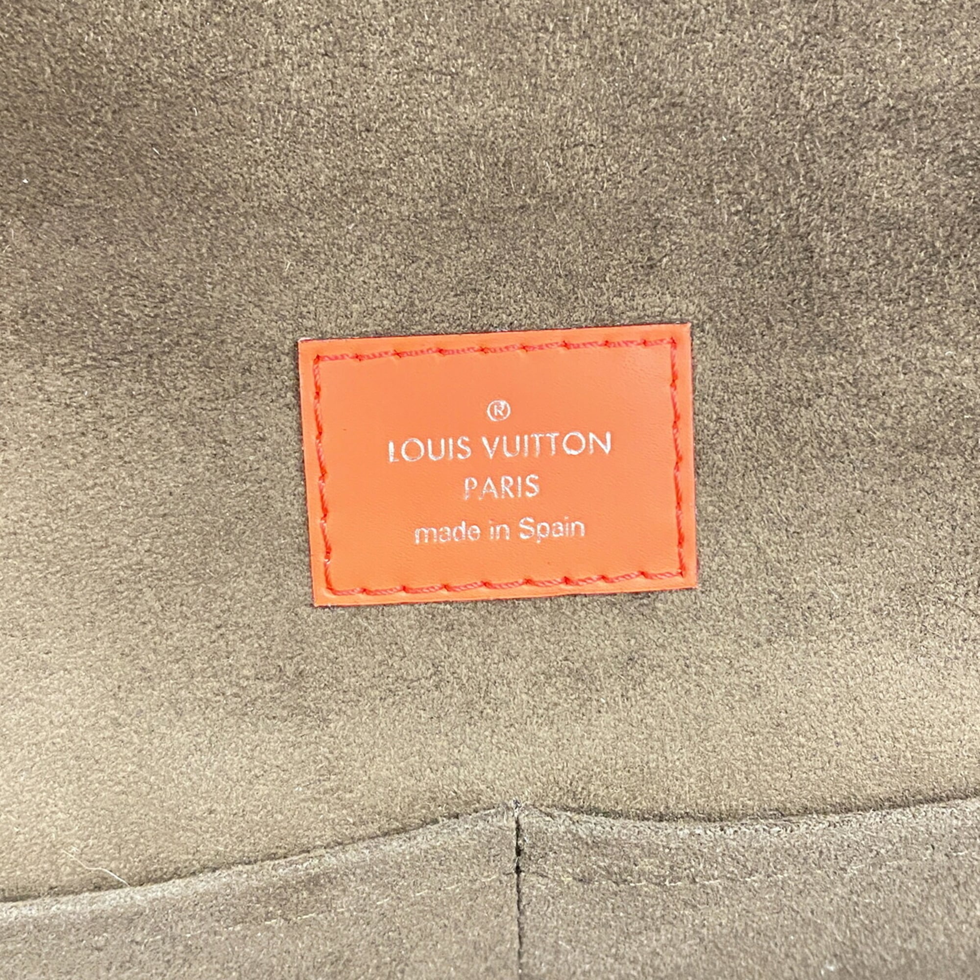 Louis Vuitton Poppy Petal Handbag (Pre-Owned)