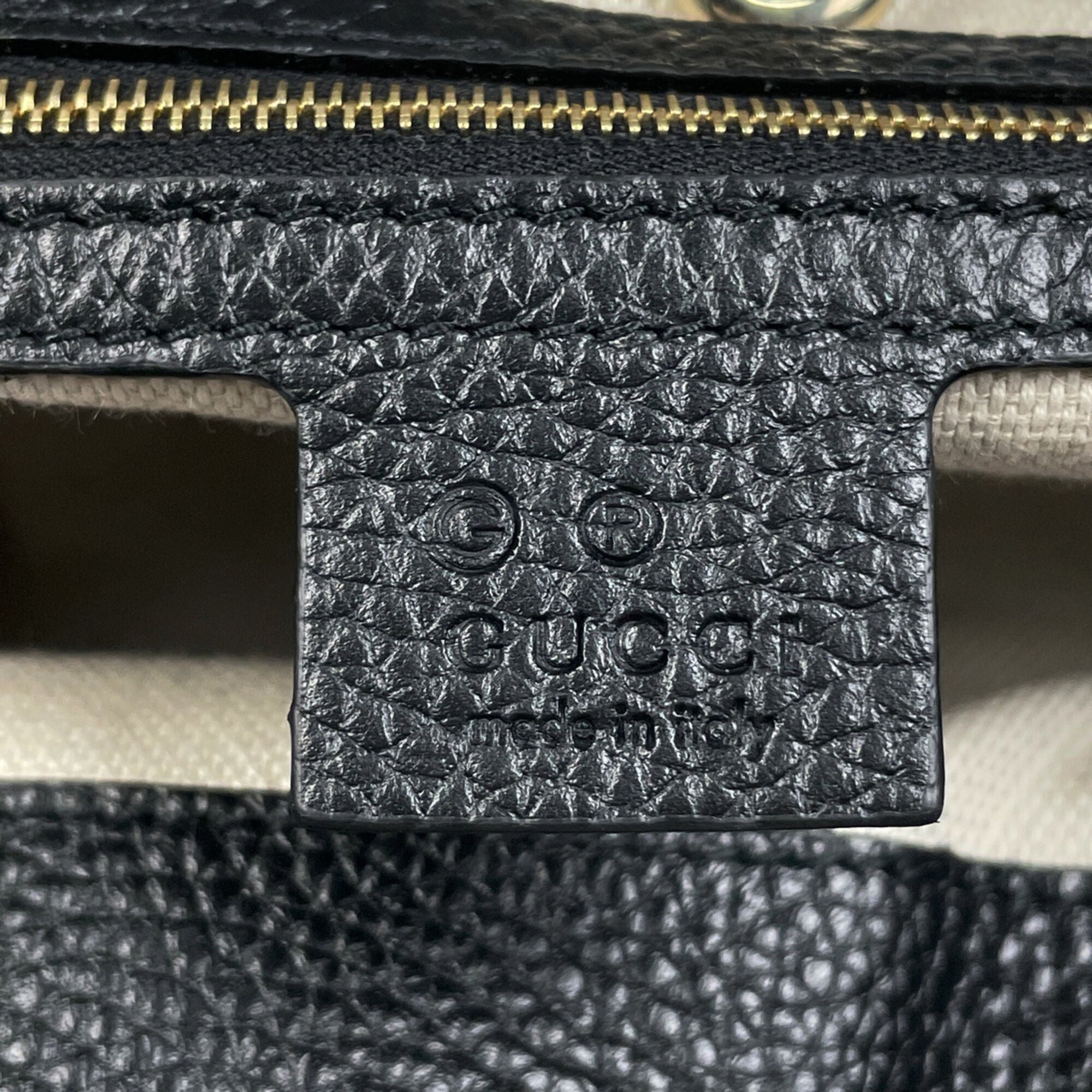 Gucci Black Leather Shoulder Bag (Pre-Owned)