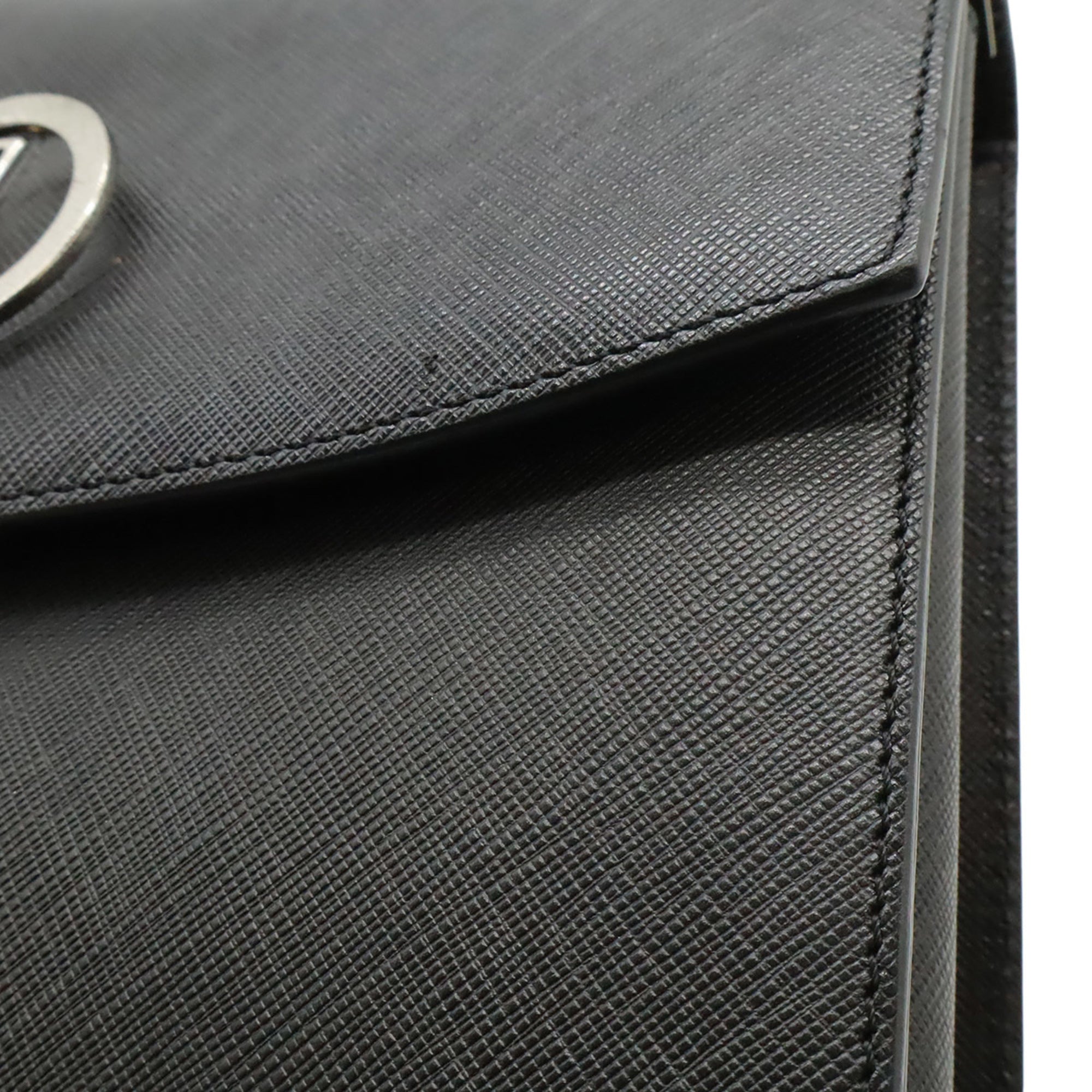 Salvatore Ferragamo Gancini Black Leather Handbag (Pre-Owned)