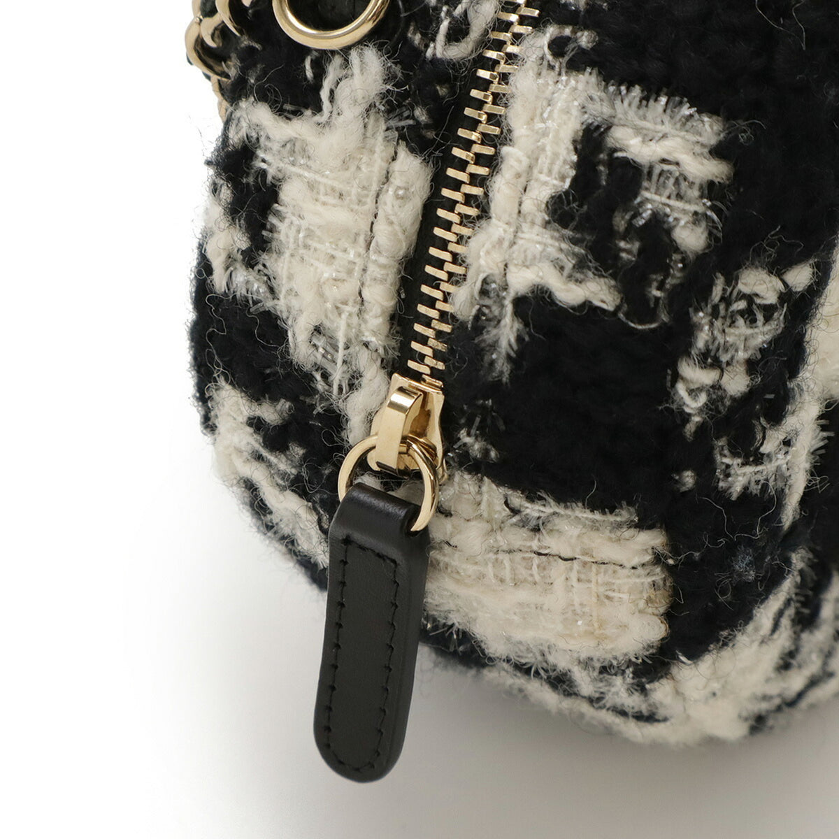 Chanel Black Ivory Tweed Pochette Pouch (Pre-Owned)