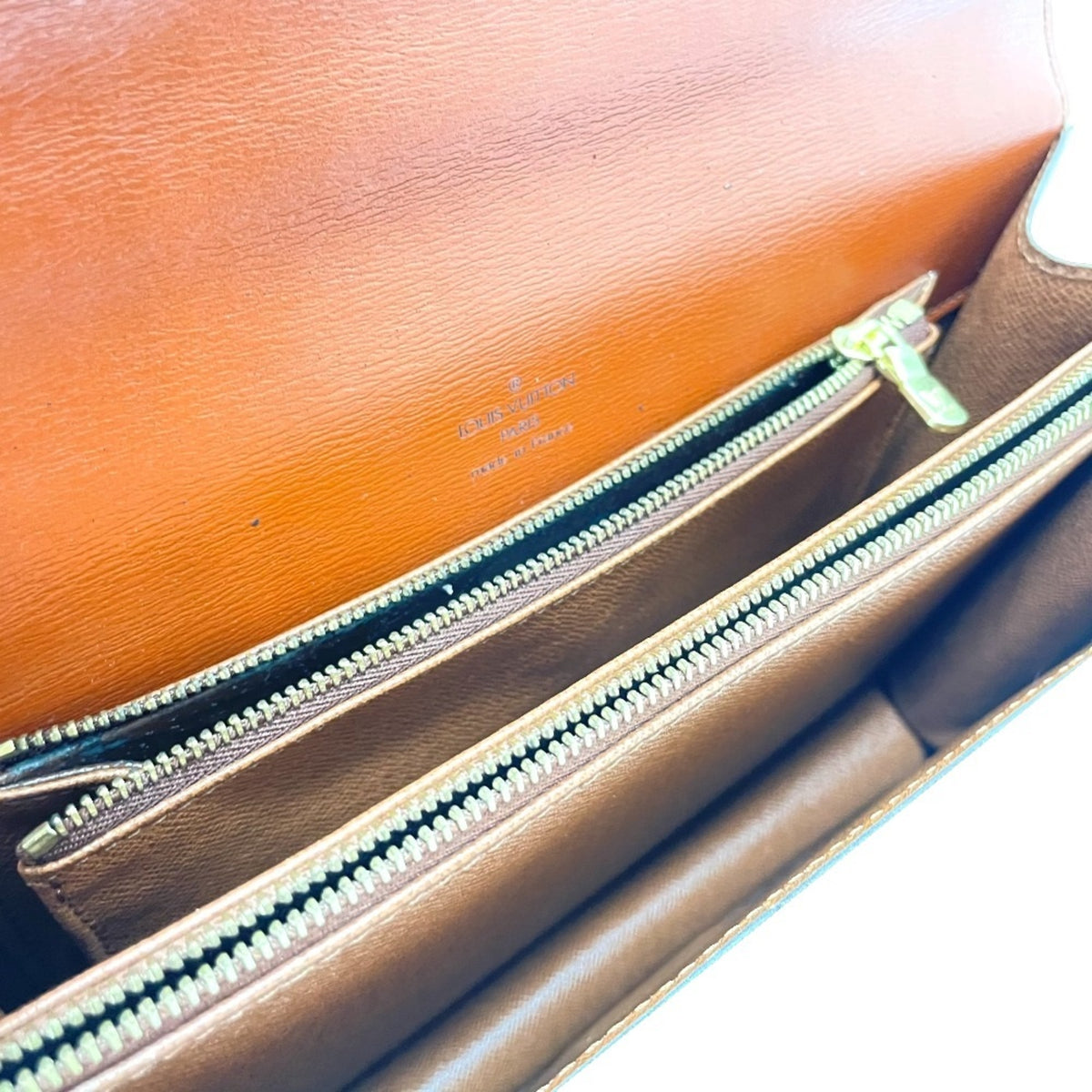 Louis Vuitton Brown Epi Leather Handbag (Pre-Owned)