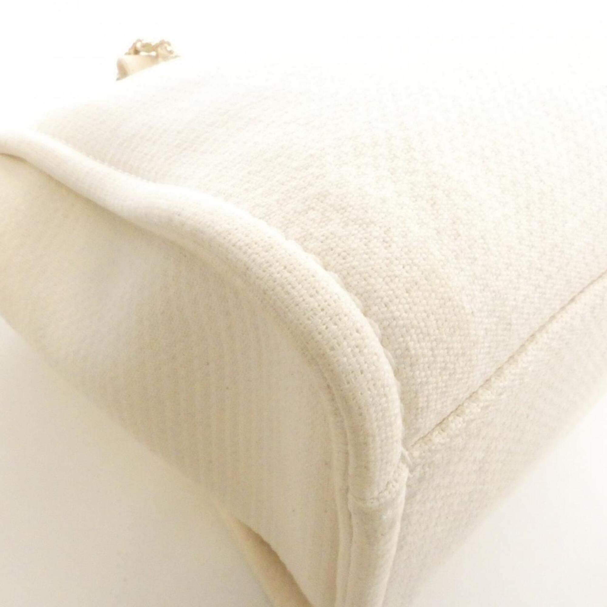 Chanel Ivory Ivory Handbag Pouch (Pre-Owned)