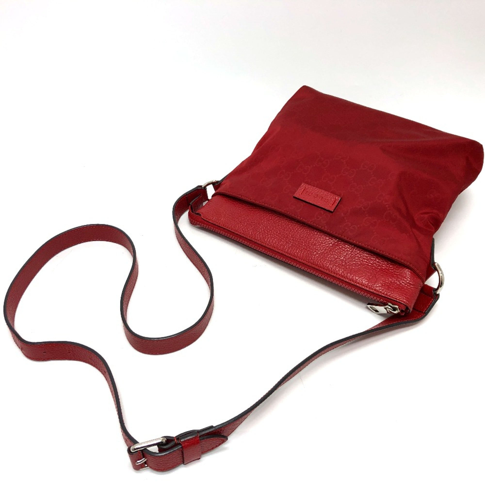 Gucci Red Other Shoulder Bag (Pre-Owned)