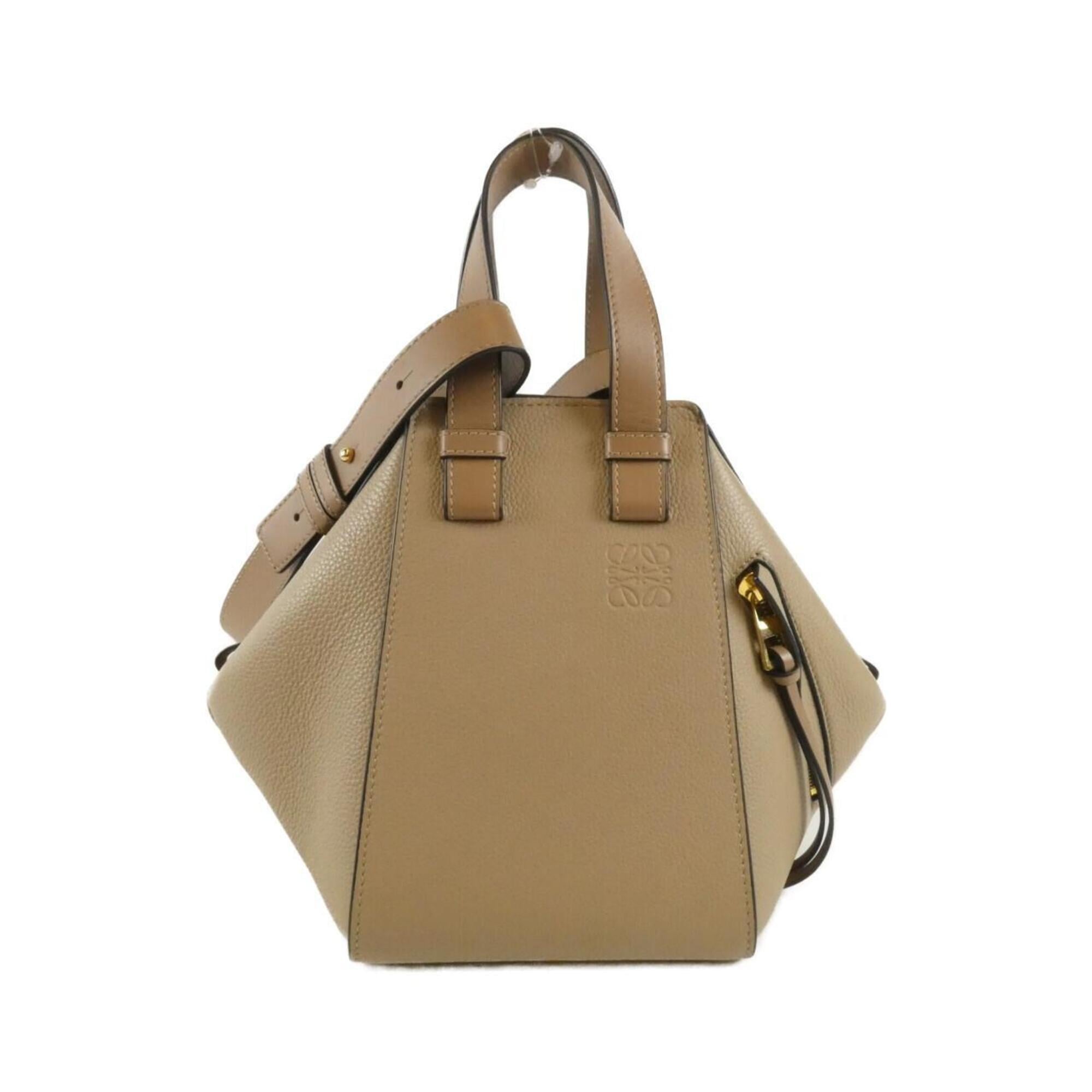 Loewe Sand Leather Shoulder Bag (Pre-Owned)