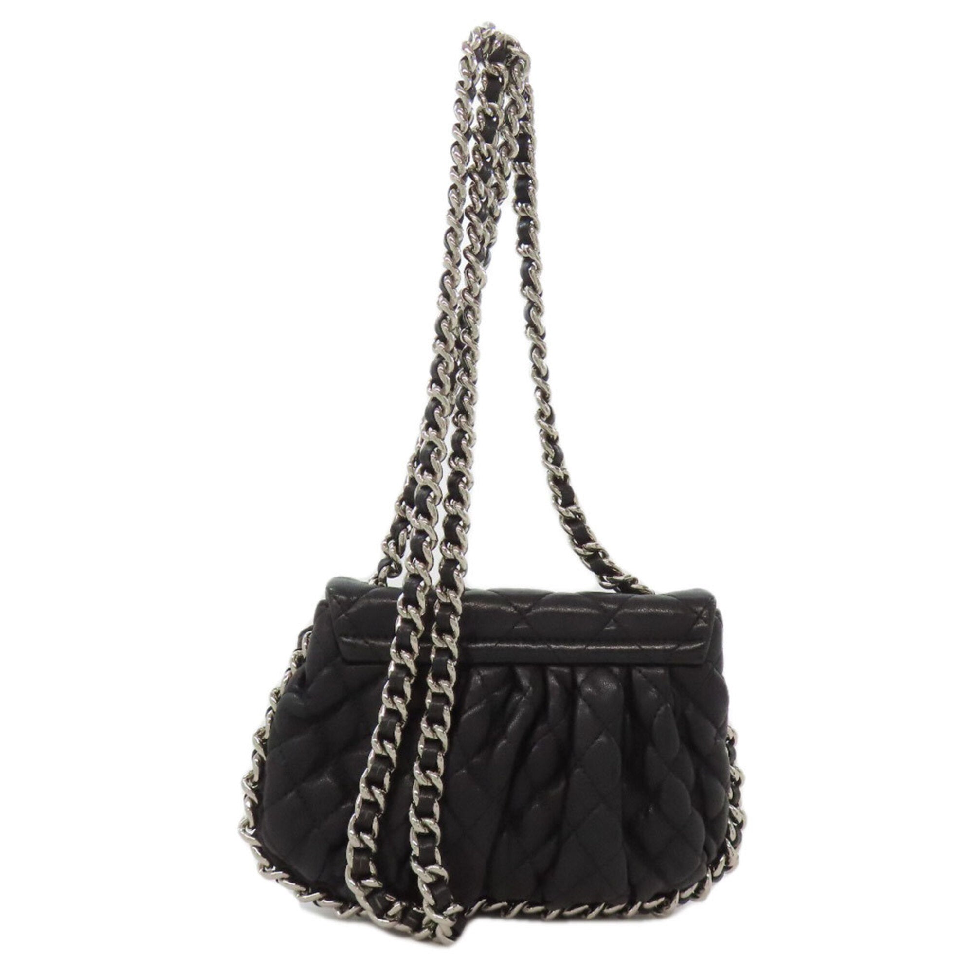 Chanel Black Leather Shoulder Bag (Pre-Owned)