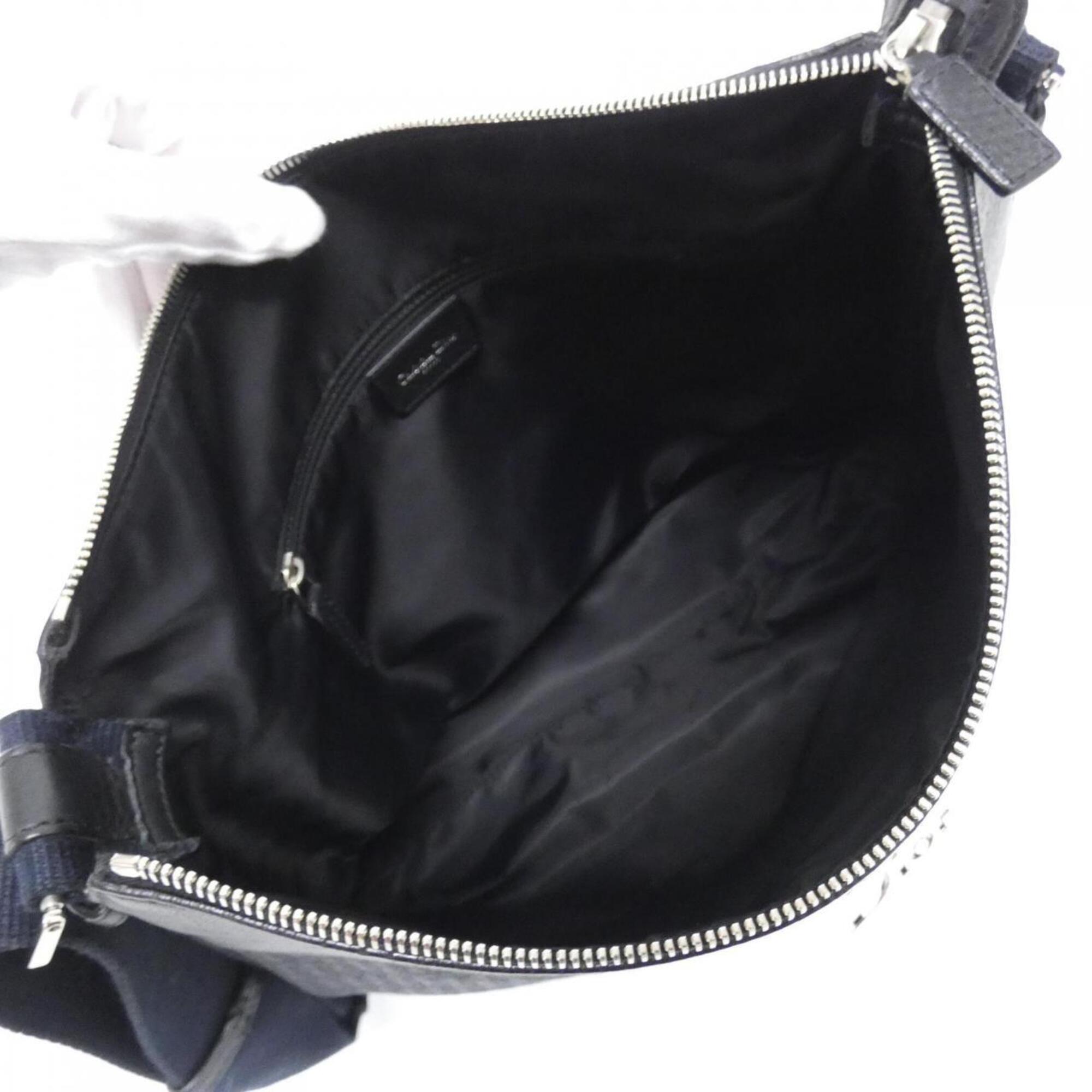 Christian Dior Black Canvas Shoulder Bag (Pre-Owned)