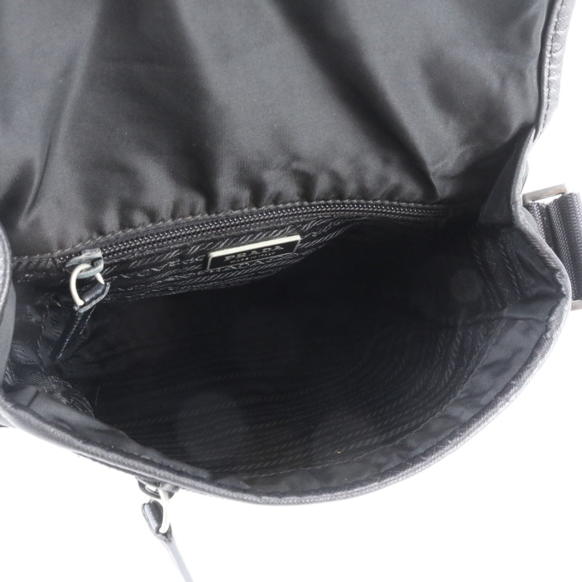 Prada Black Nylon Leather Shoulder Bag (Pre-Owned)
