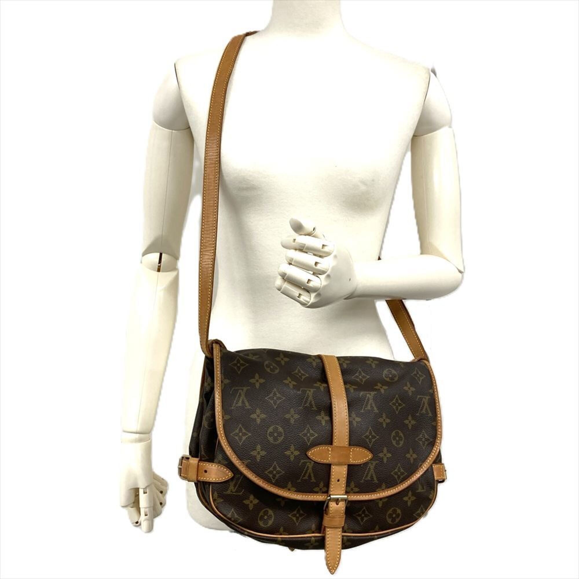 Louis Vuitton Brown Monogram Monogram Shoulder Bag (Pre-Owned)