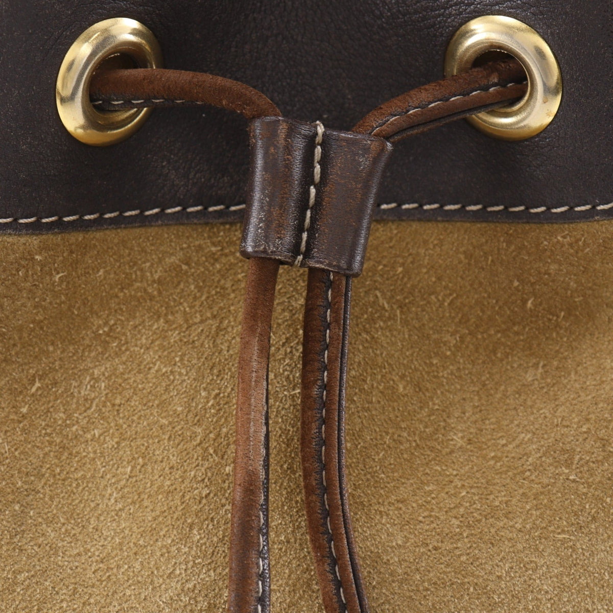 Loewe Beige Suede Leather Shoulder Bag (Pre-Owned)