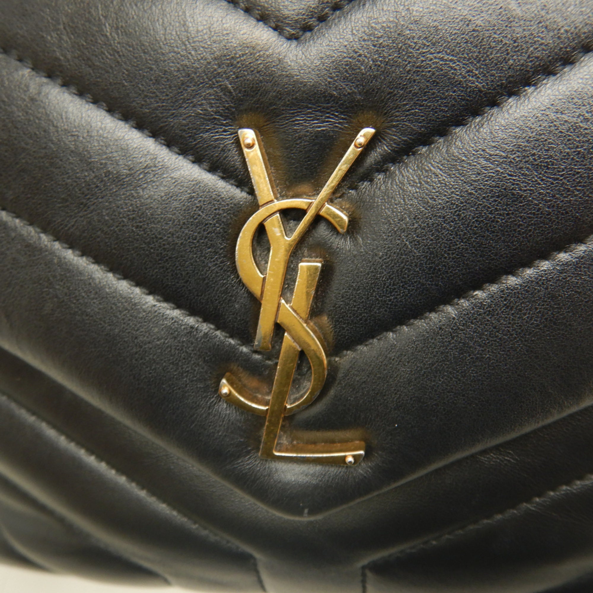 Yves Saint Laurent Black Leather Shoulder Bag (Pre-Owned)