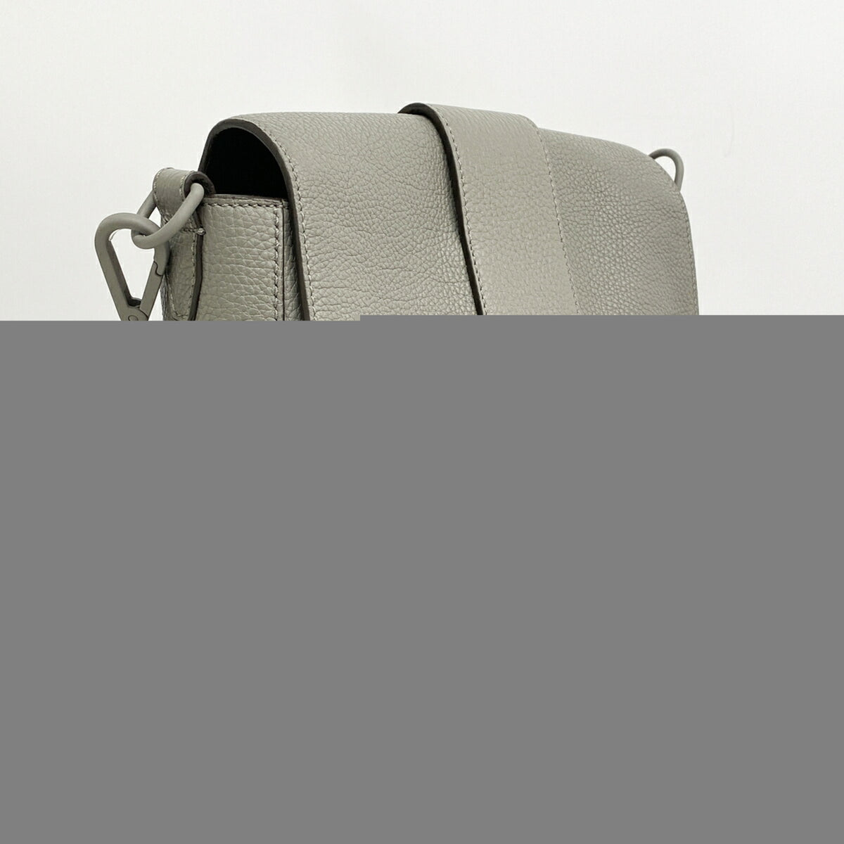 Fendi Gray Leather Shoulder Bag (Pre-Owned)