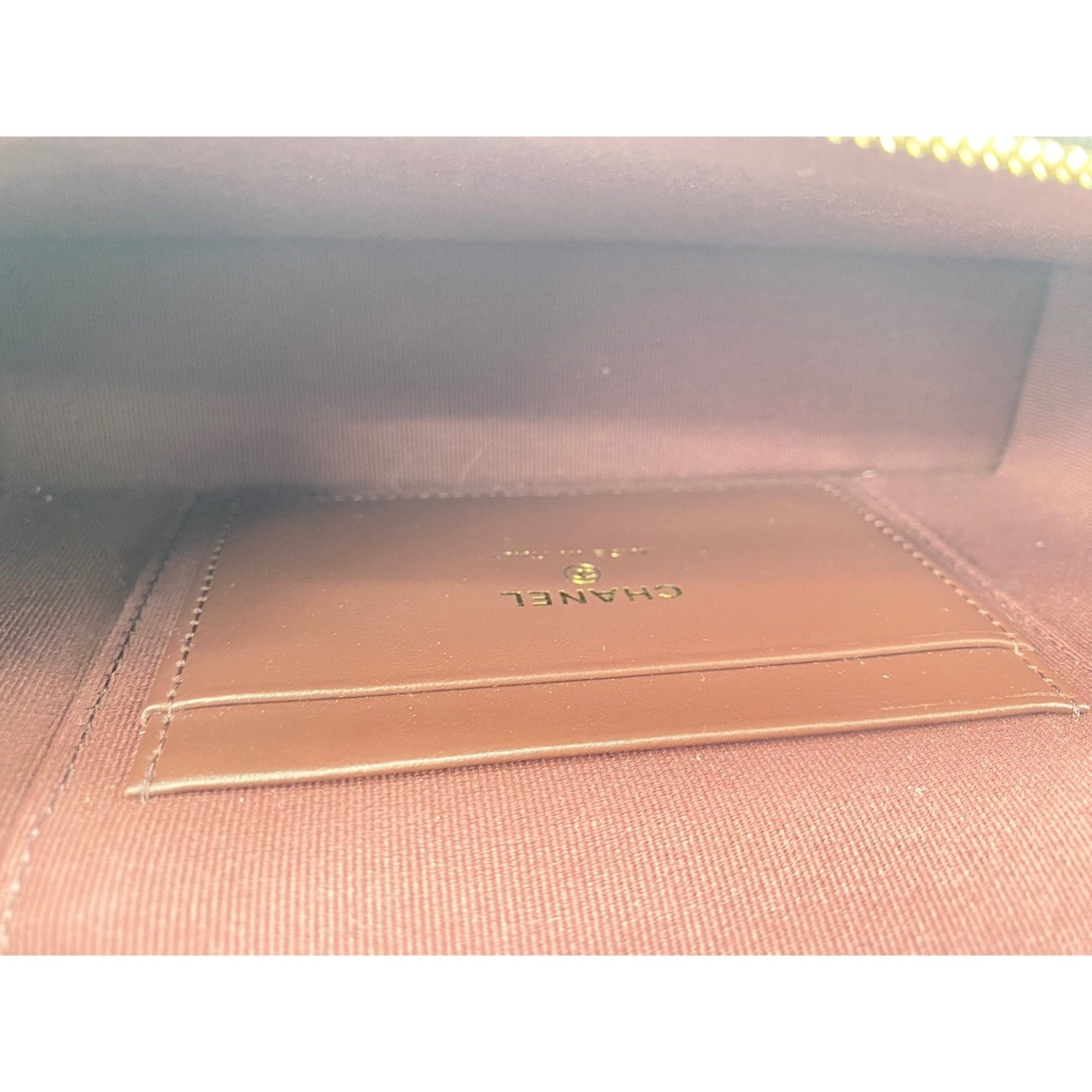 Chanel Matelasse Black Shoulder Bag (Pre-Owned)