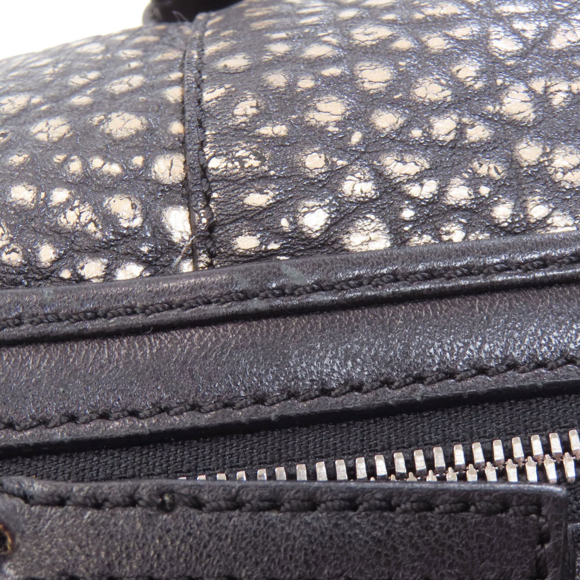 Loewe Black Leather Handbag (Pre-Owned)