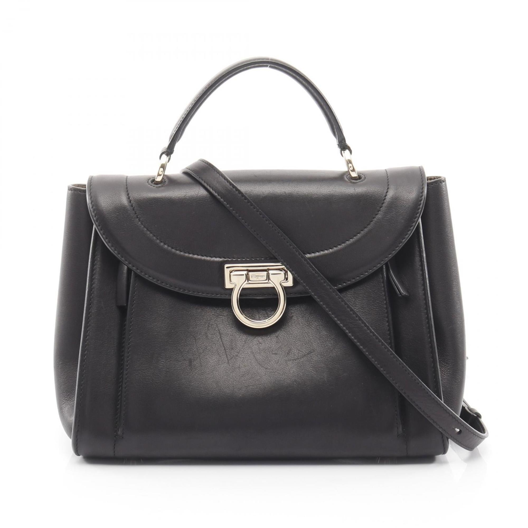 Salvatore Ferragamo Black Leather Handbag (Pre-Owned)