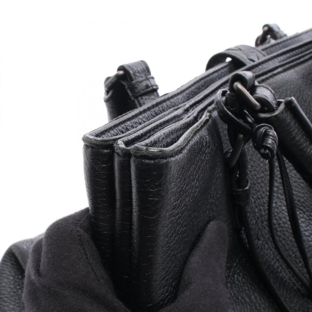 Bottega Veneta Black Leather Handbag (Pre-Owned)