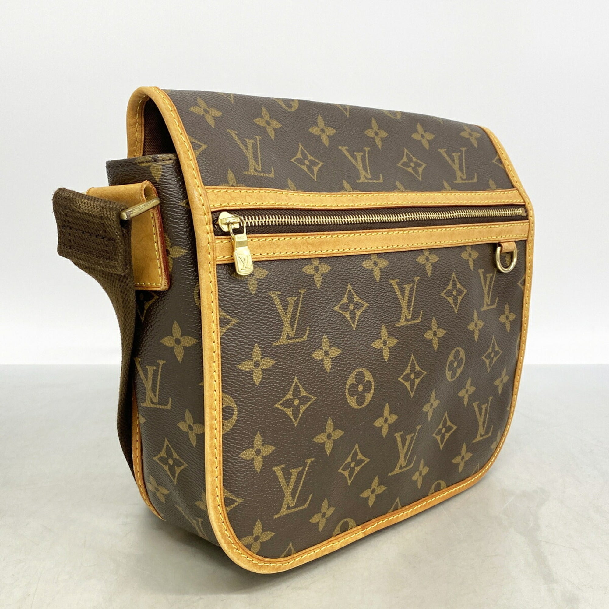 Louis Vuitton Brown Shoulder Bag (Pre-Owned)