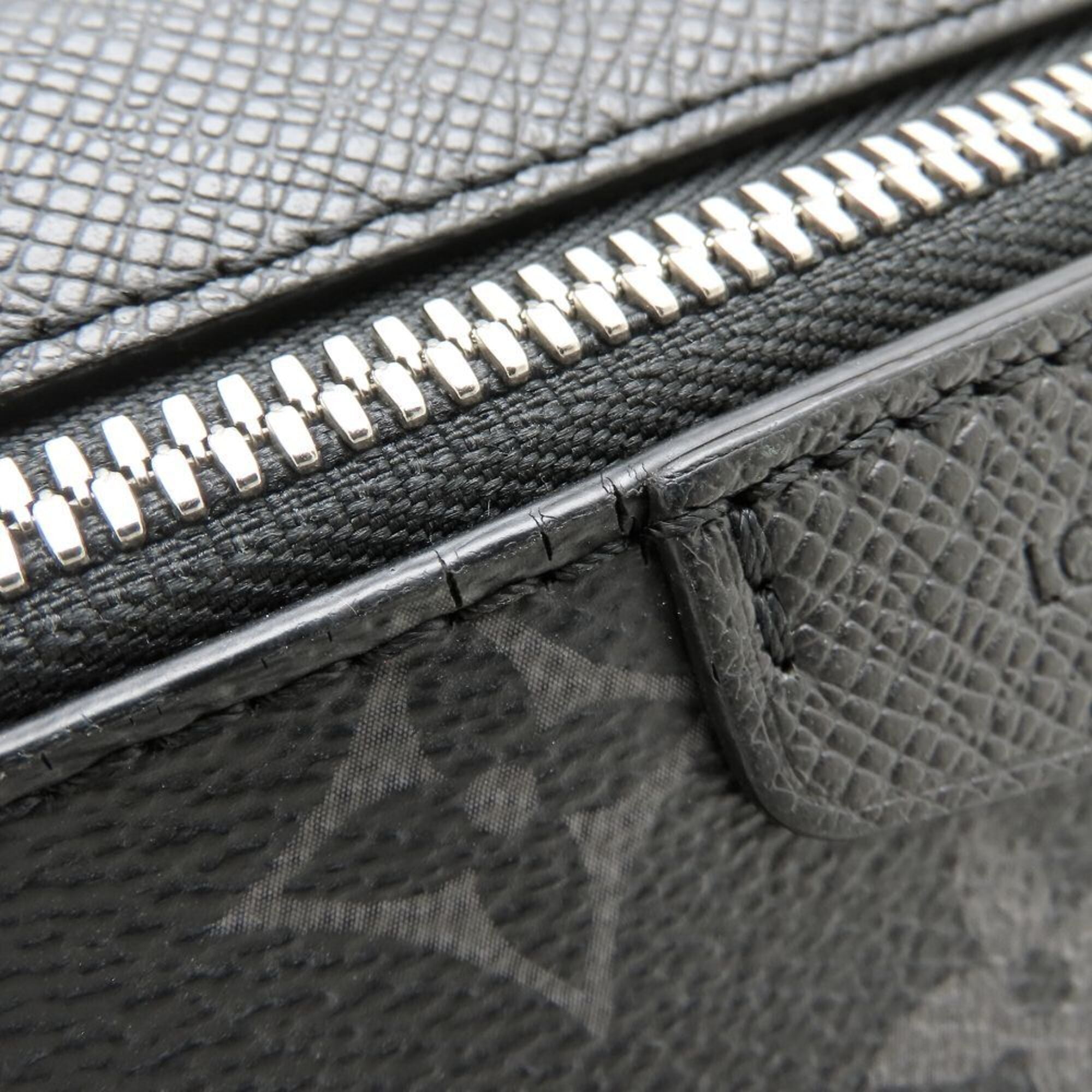Louis Vuitton Taigarama Noir Taigarama Sling Bag (Pre-Owned)