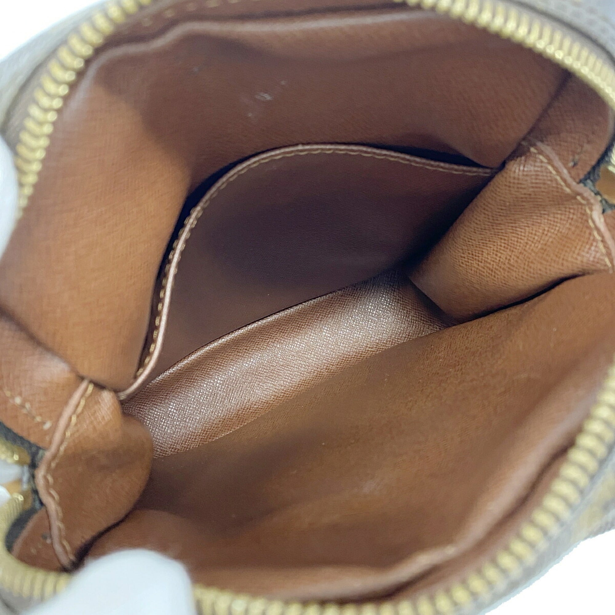 Louis Vuitton Brown Shoulder Bag (Pre-Owned)