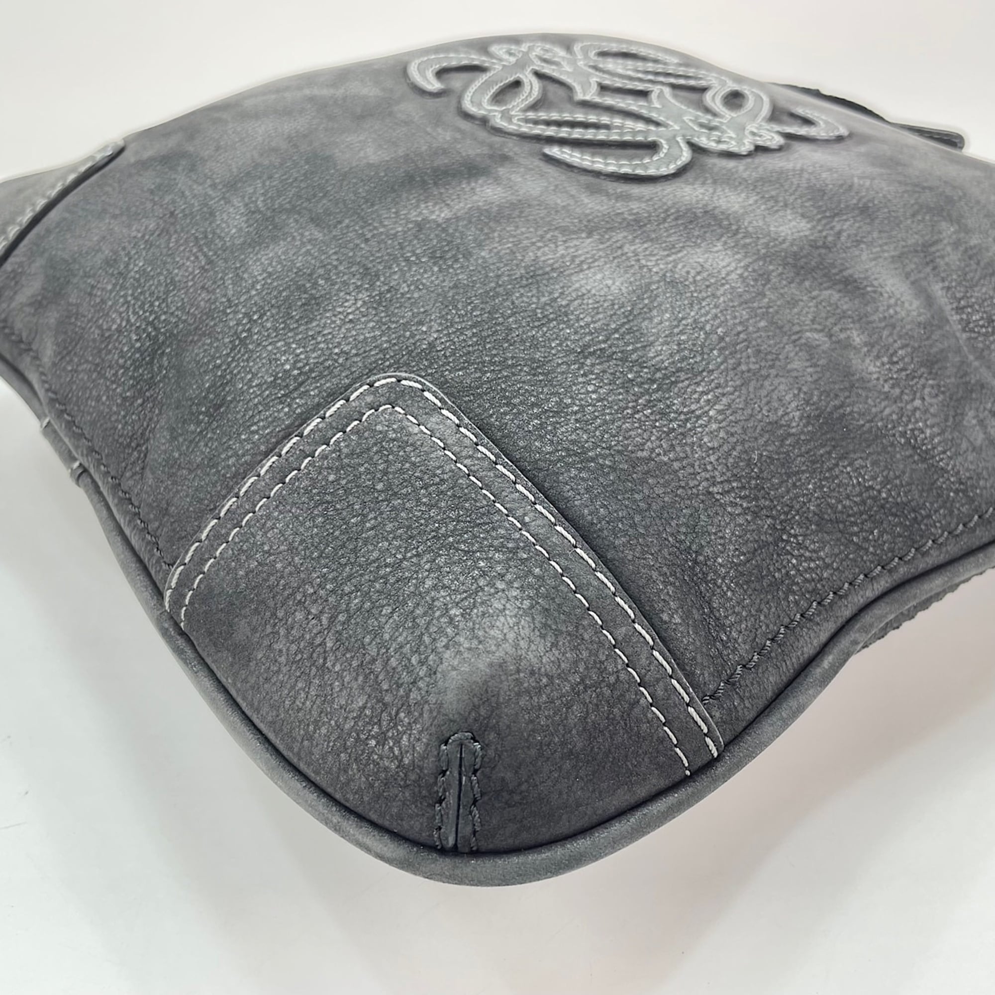 Loewe Black Shoulder Bag (Pre-Owned)