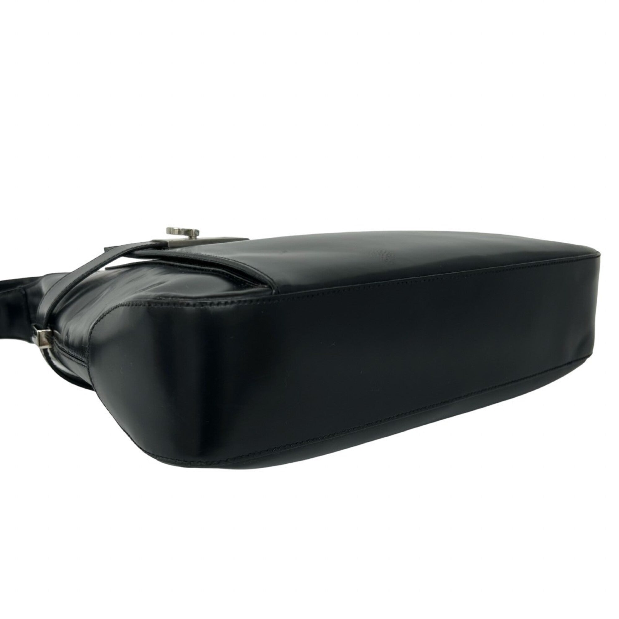 Salvatore Ferragamo Black Leather Shoulder Bag (Pre-Owned)