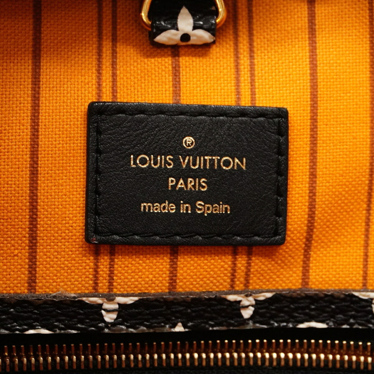 Louis Vuitton Noir Tote Bag (Pre-Owned)