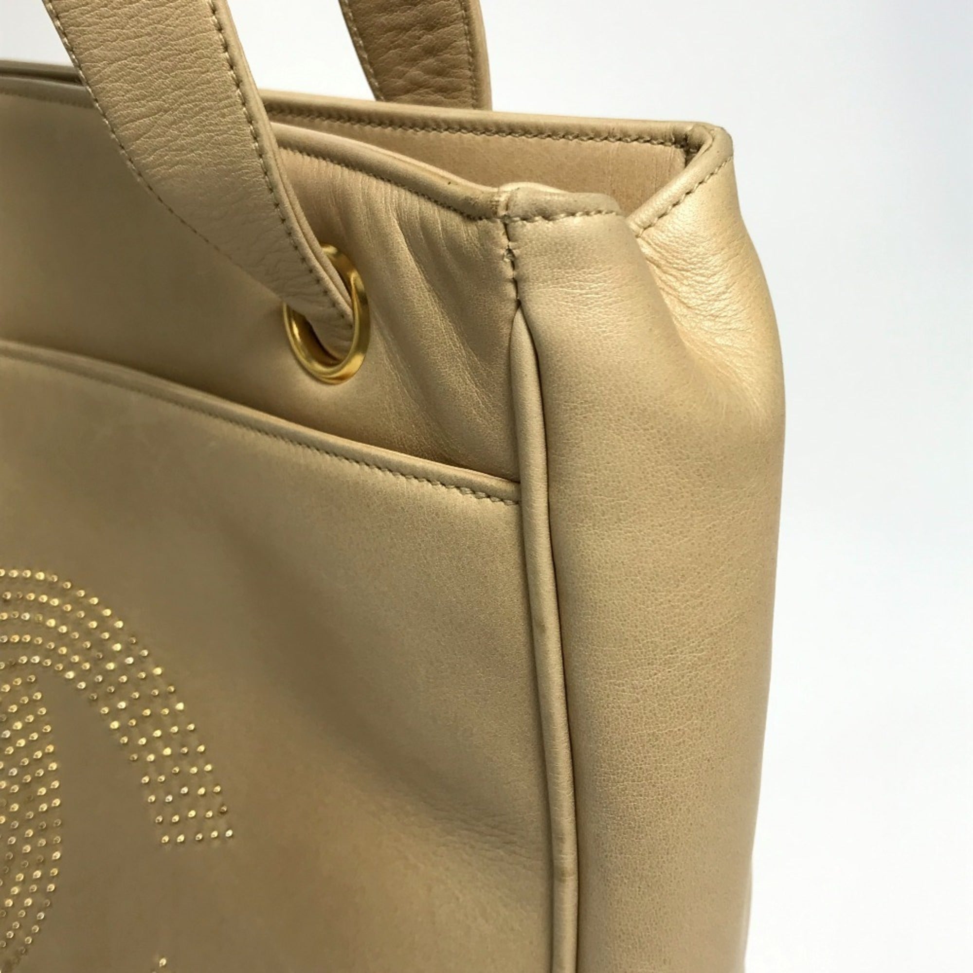 Chanel Beige Leather Shoulder Bag Tote Bag (Pre-Owned)
