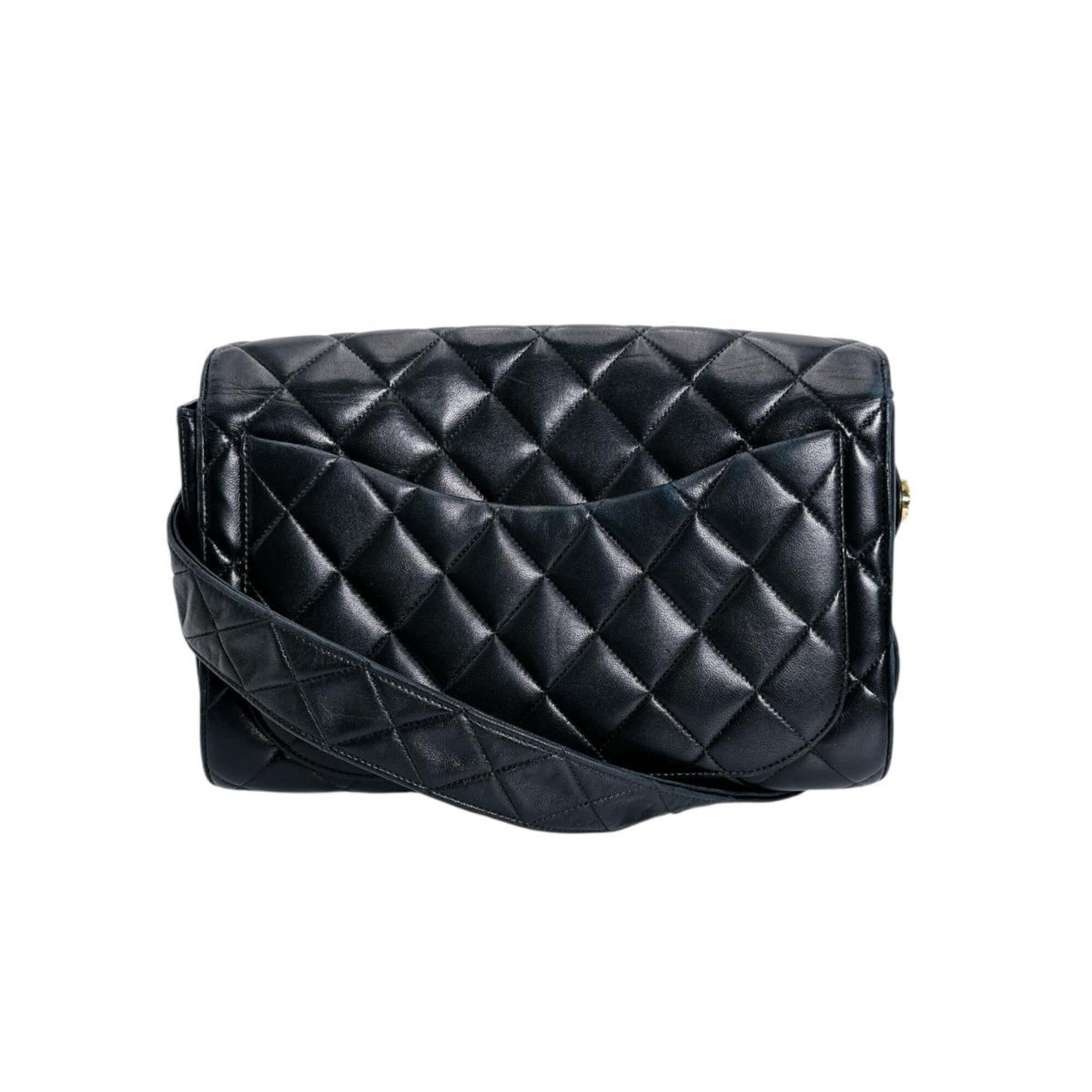 Chanel Black Leather Shoulder Bag Sling Bag (Pre-Owned)