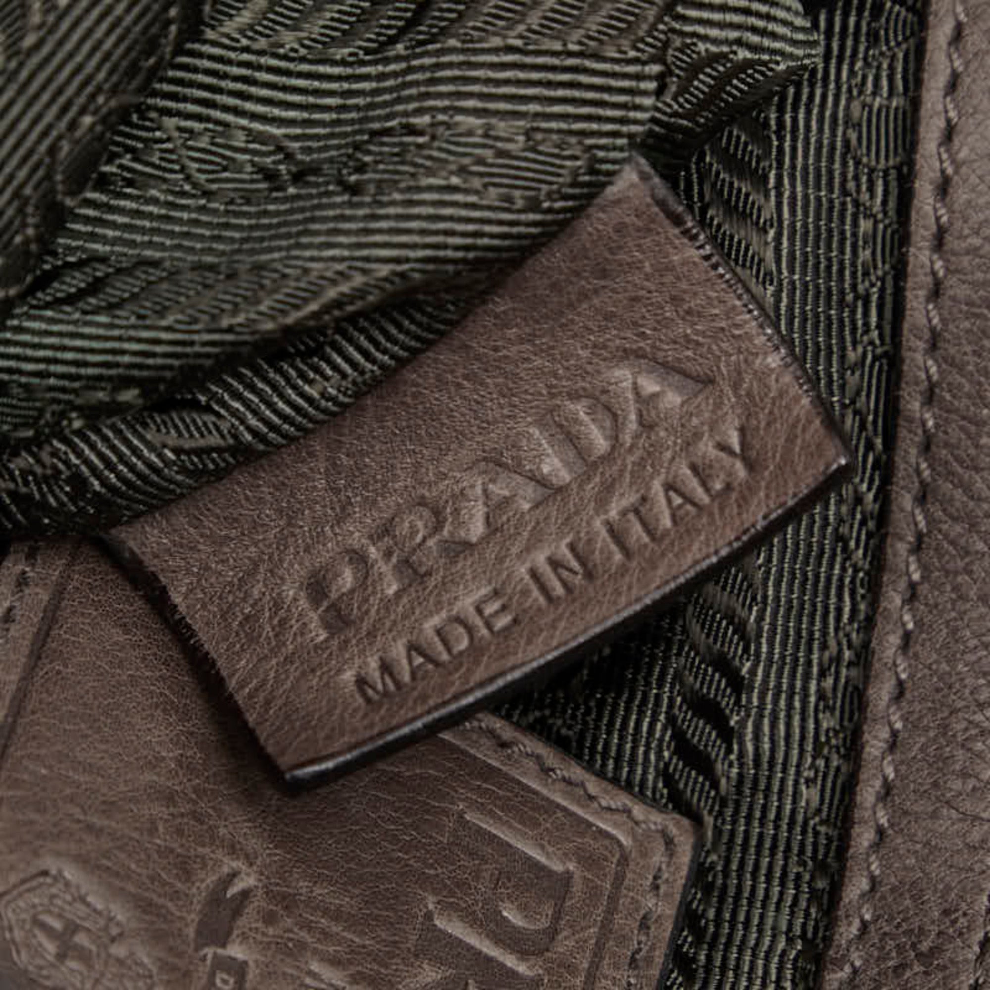 Prada Brown Leather Shoulder Bag (Pre-Owned)