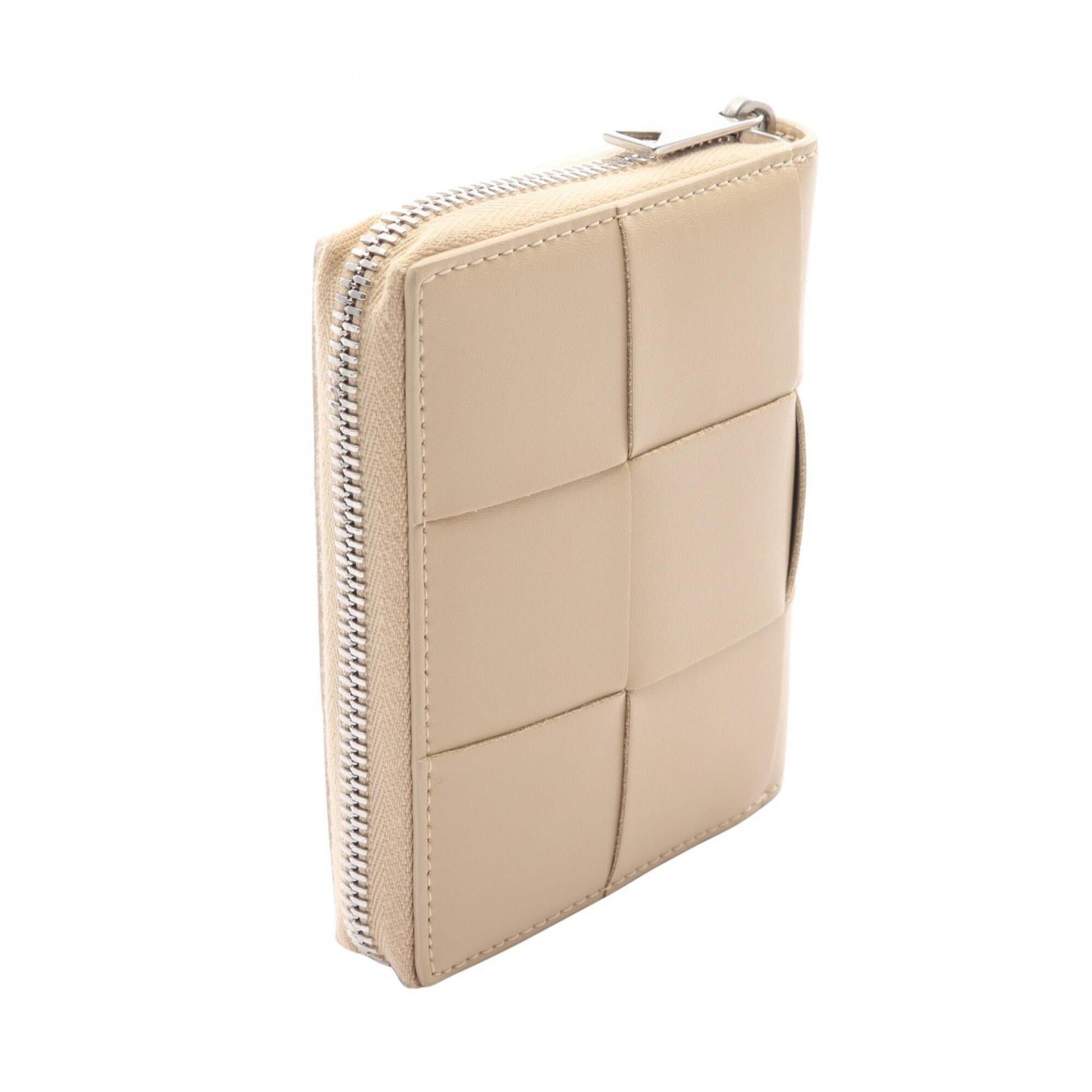 Bottega Veneta Intrecciato Beige Intrecciato Wallet (Bi-Fold) (Pre-Owned)
