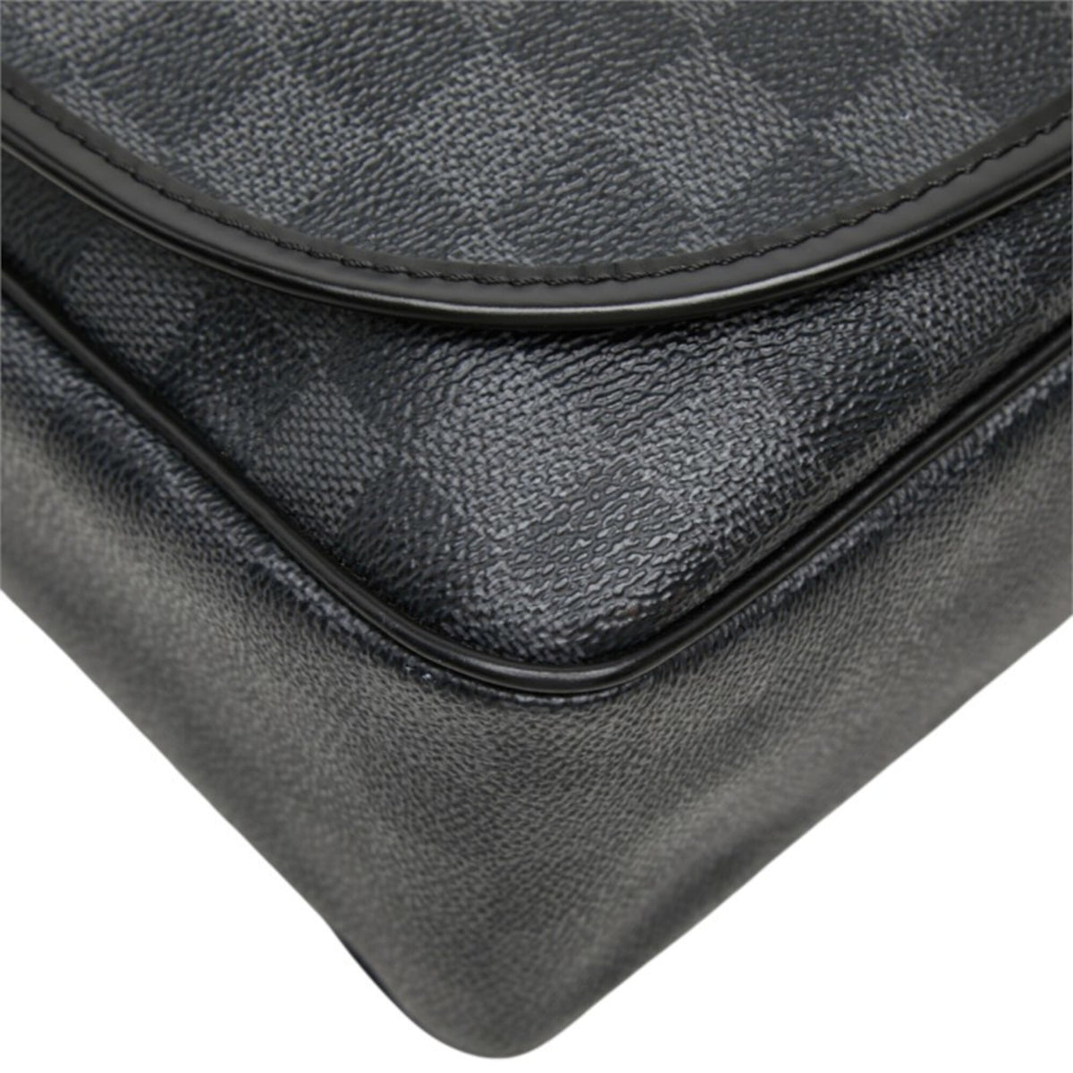 Louis Vuitton Damier Graphite Black Pvc Leather Shoulder Bag (Pre-Owned)
