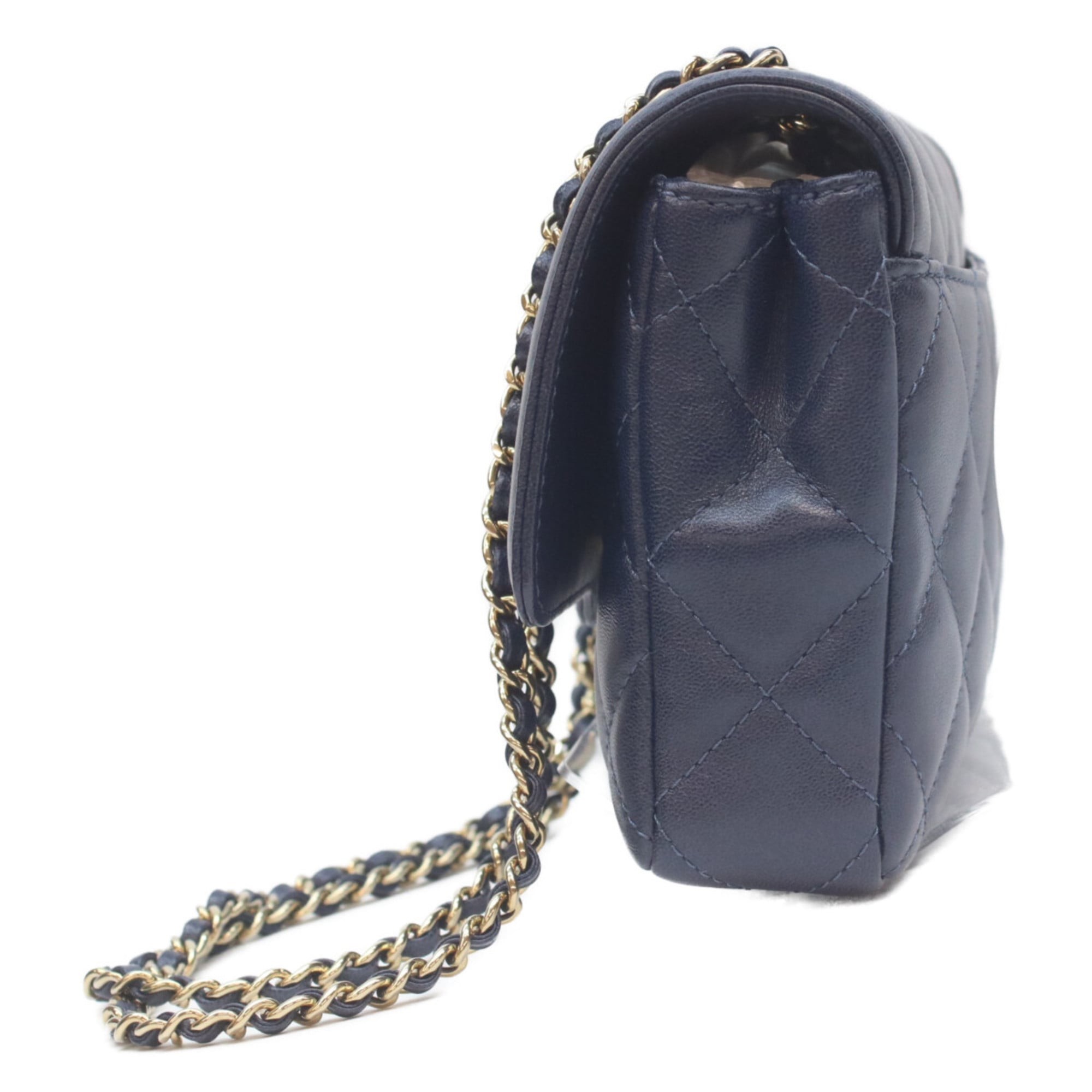 Chanel Navy Leather Shoulder Bag (Pre-Owned)