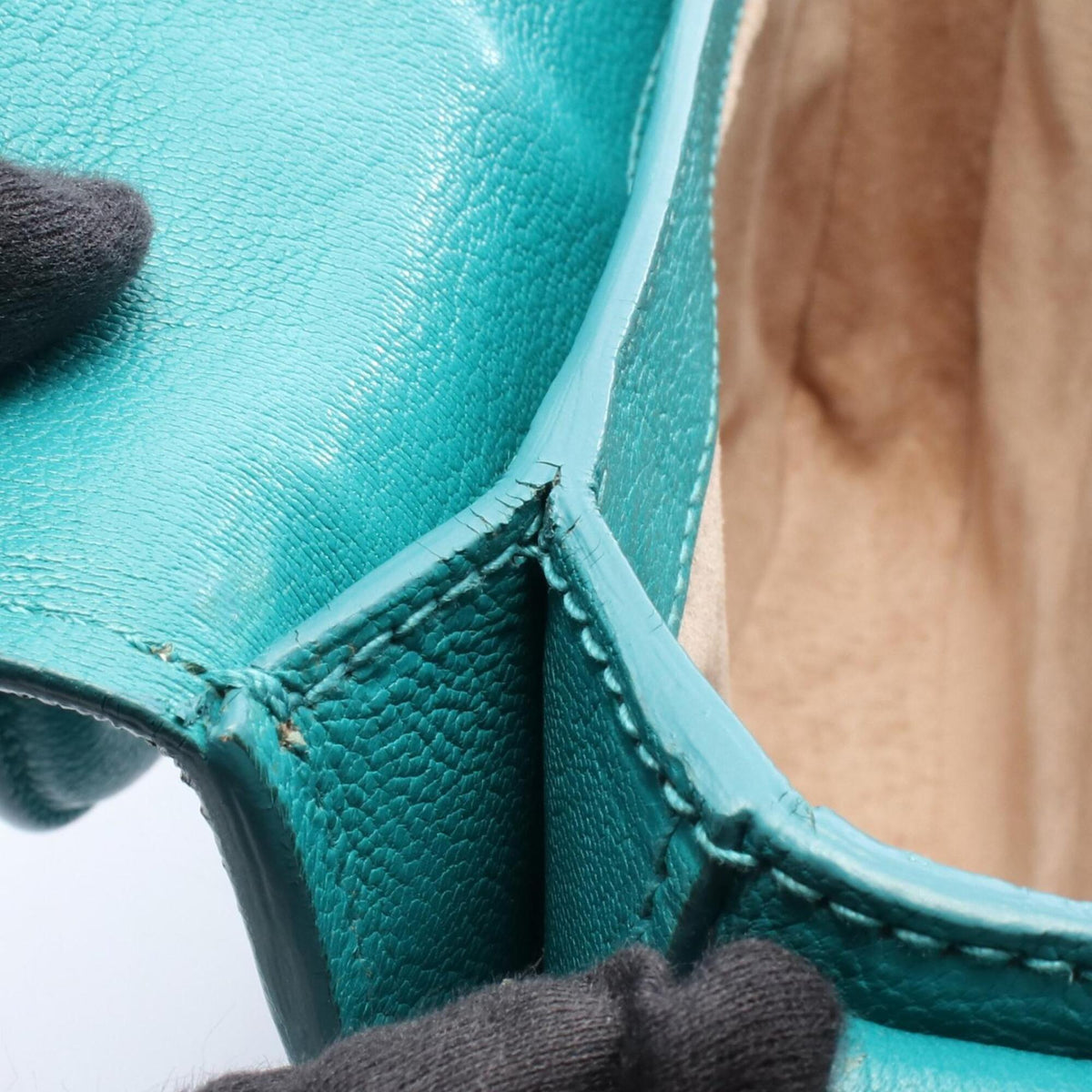 Miu Miu Green Leather Handbag (Pre-Owned)