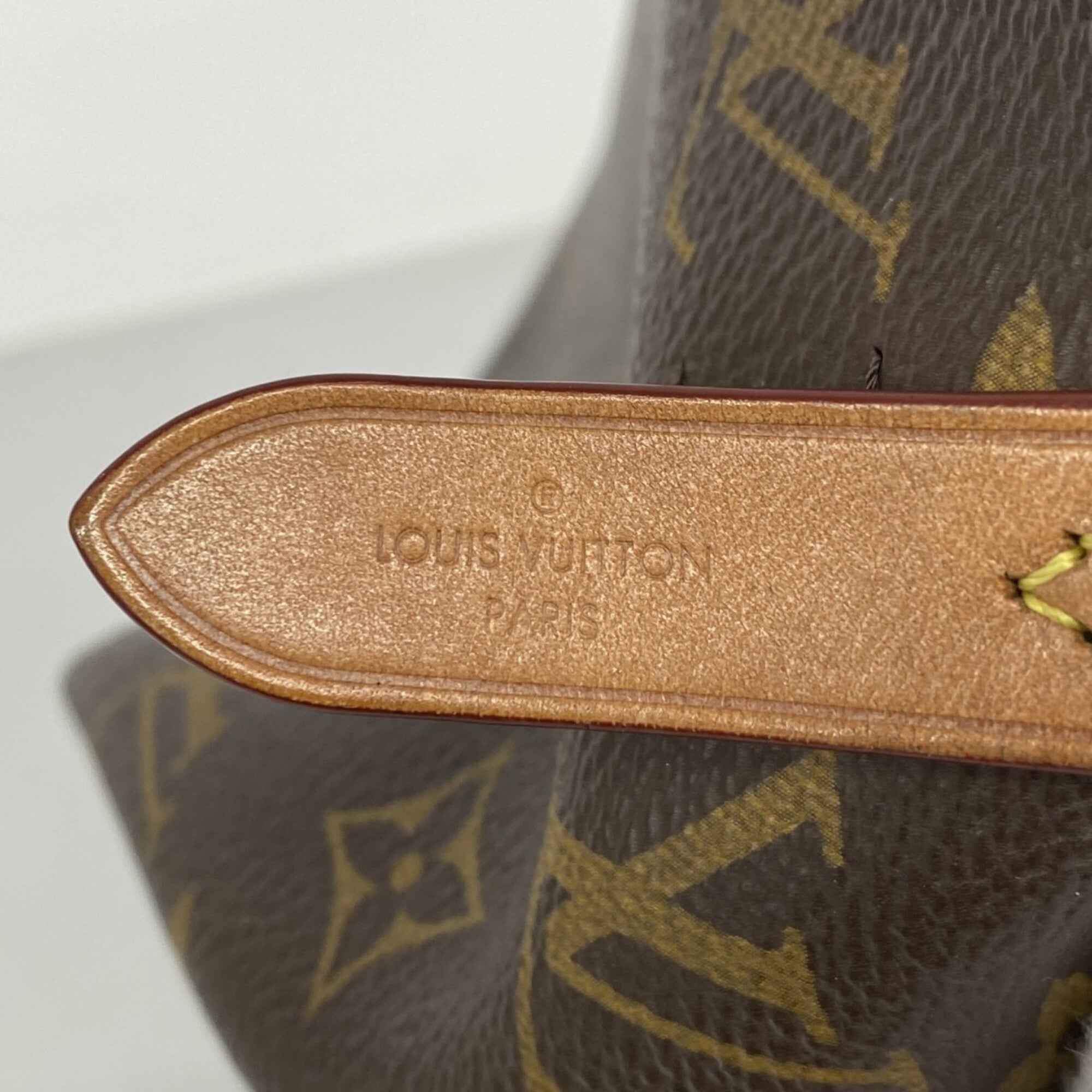 Louis Vuitton Brown Handbag (Pre-Owned)