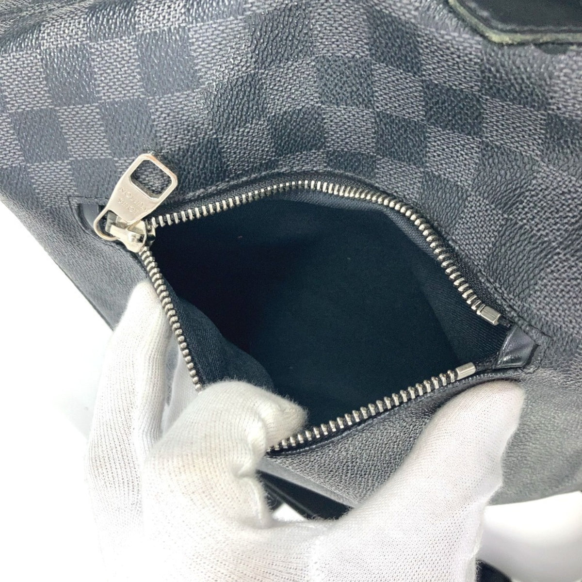 Louis Vuitton Black Damier Graphite Shoulder Bag (Pre-Owned)