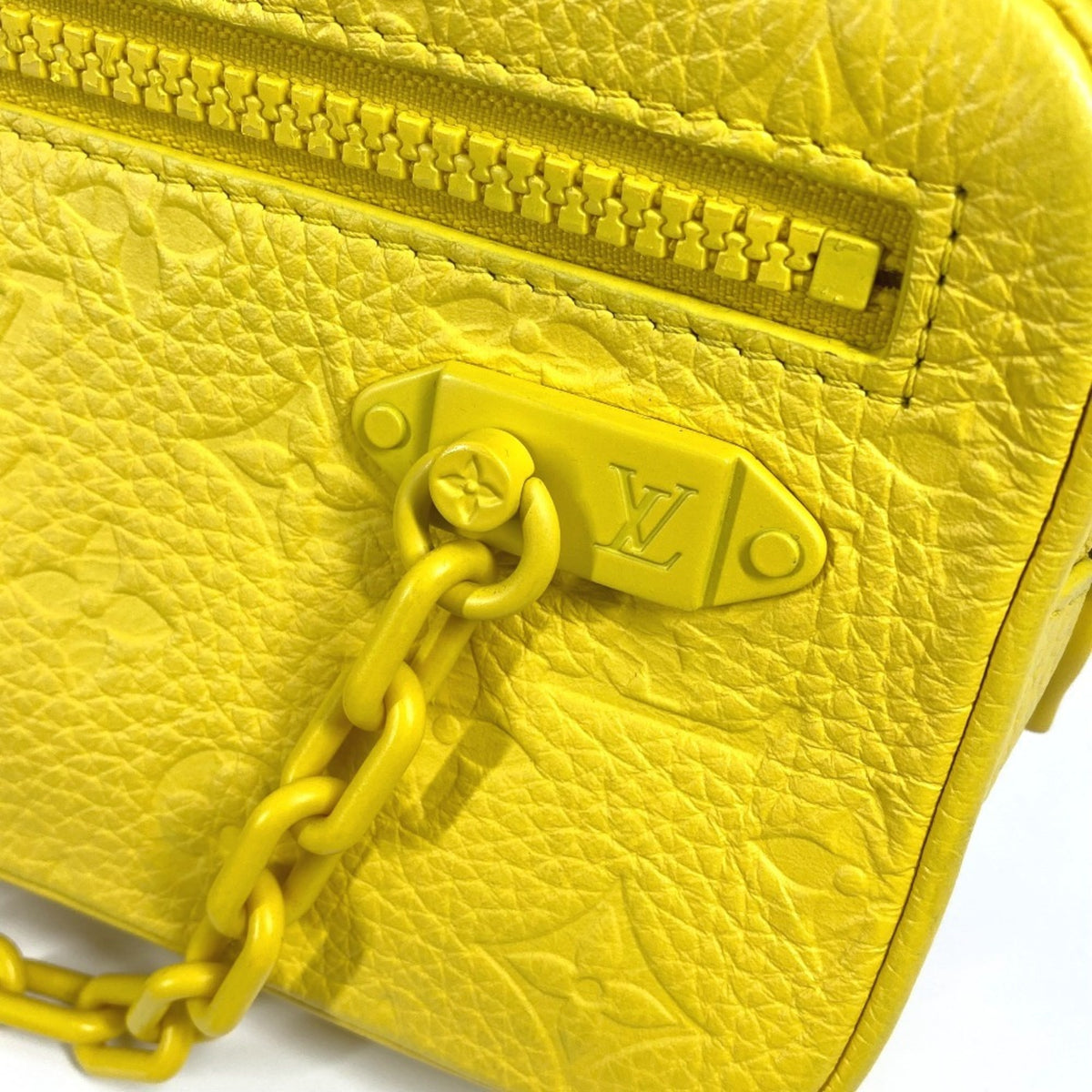 Louis Vuitton Yellow Leather Clutch Bag (Pre-Owned)