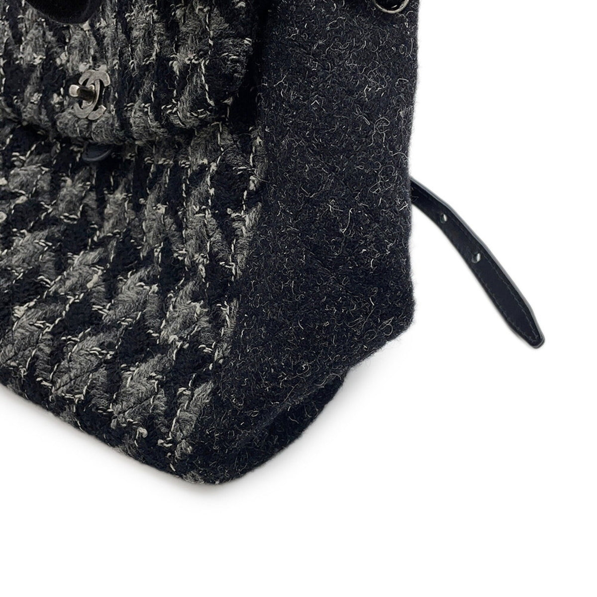 Chanel Black Gray Tweed Handbag (Pre-Owned)
