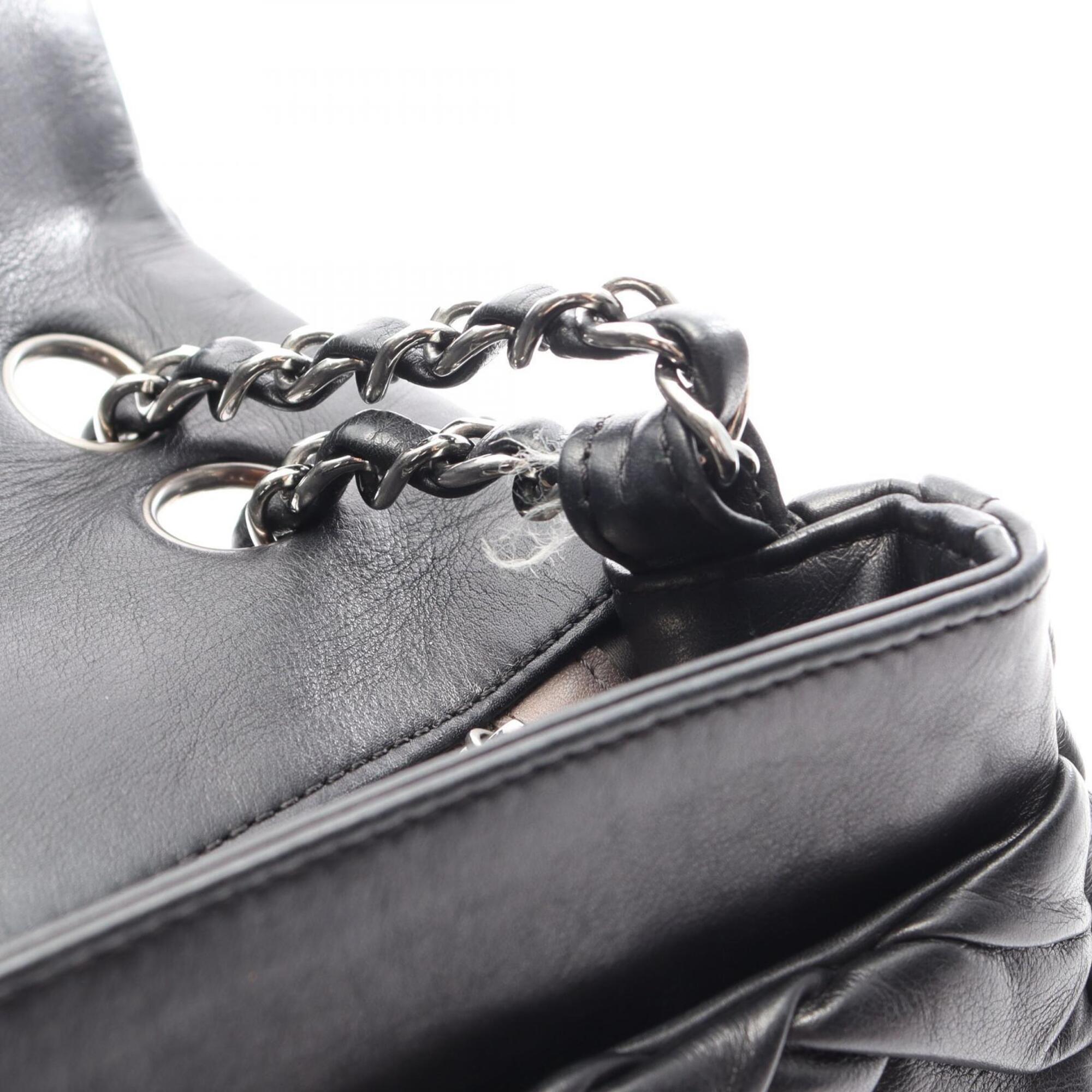 Chanel Black Leather Handbag Shoulder Bag (Pre-Owned)