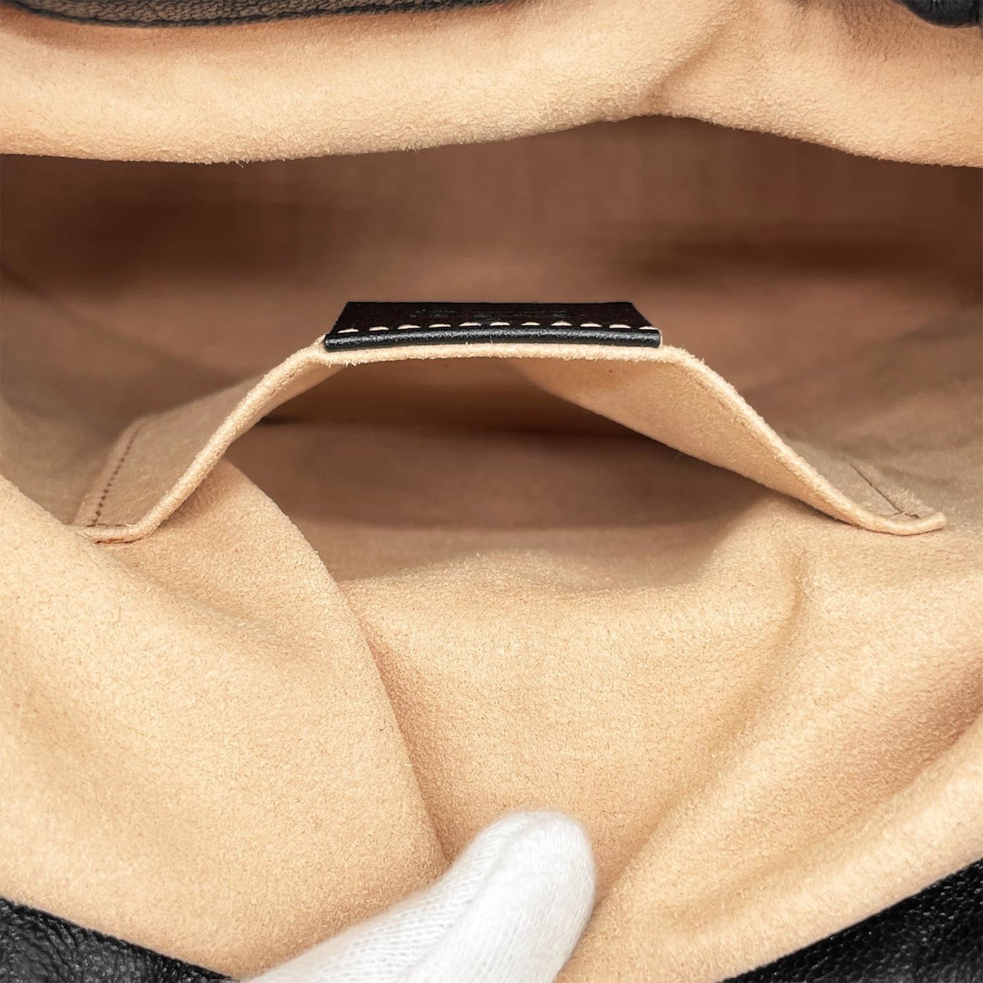 Gucci Horsebit Black Leather Shoulder Bag (Pre-Owned)