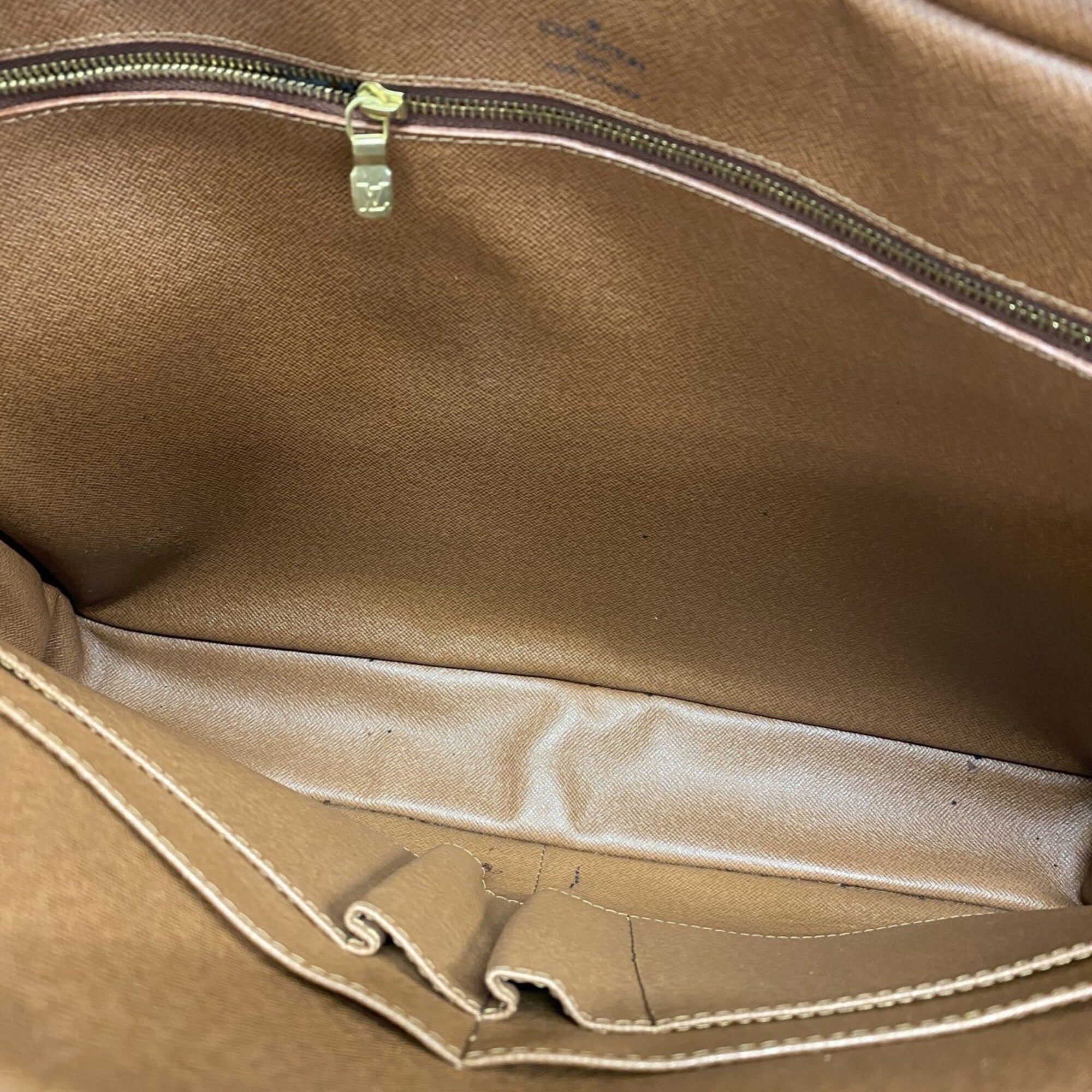 Louis Vuitton Brown Briefcase (Pre-Owned)
